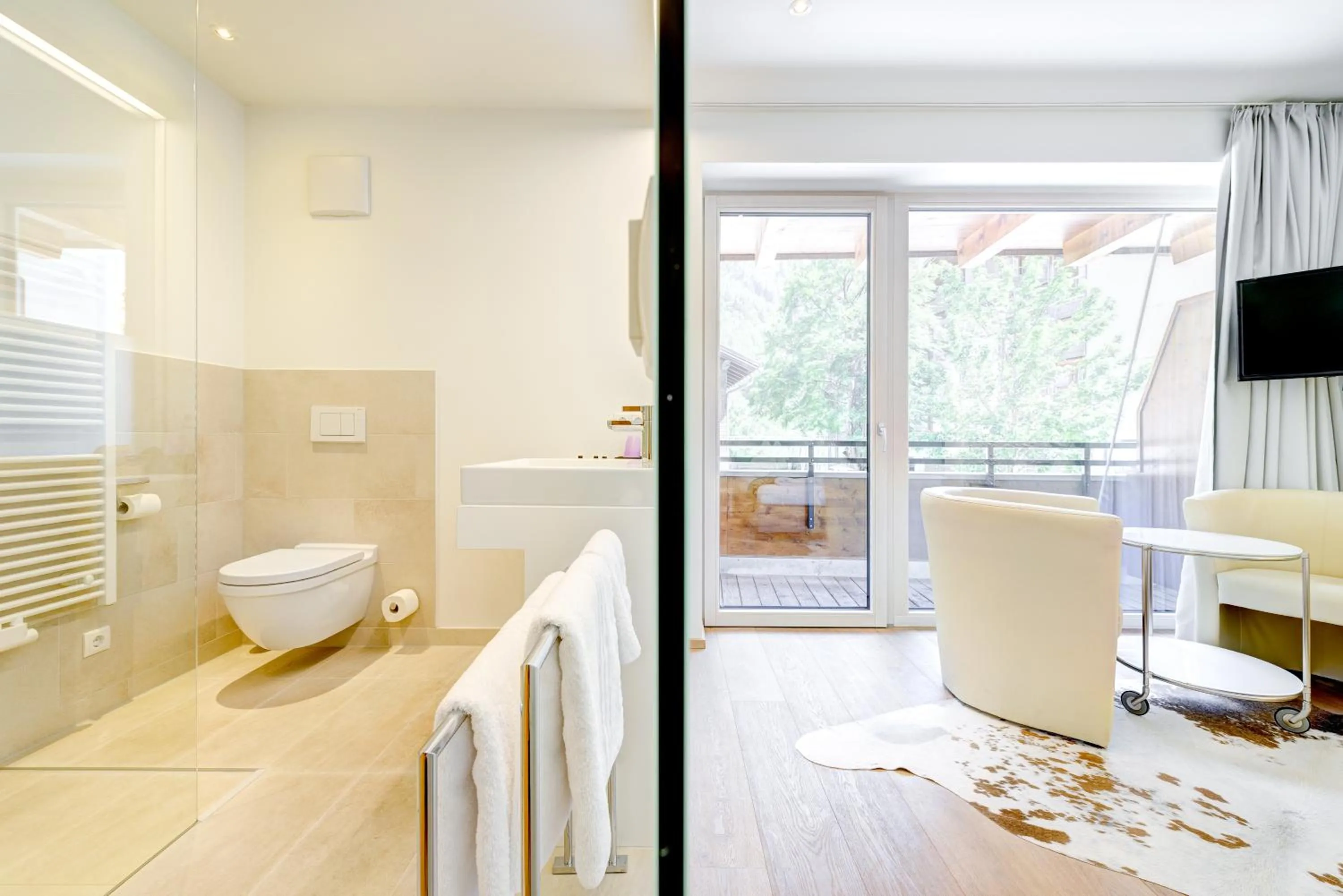 Bathroom in Hotel Lün