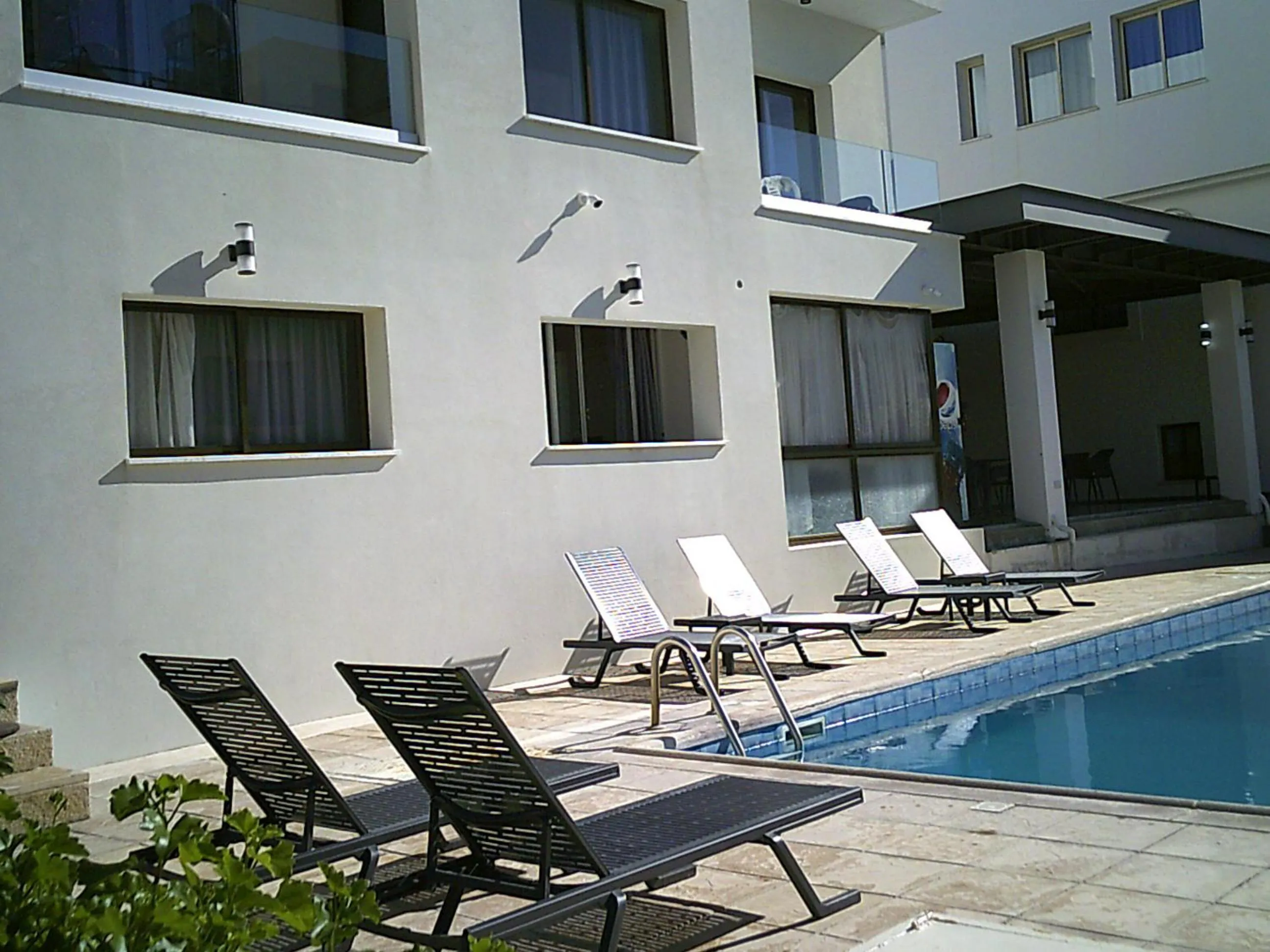 Swimming pool in Panklitos Tourist Apartments