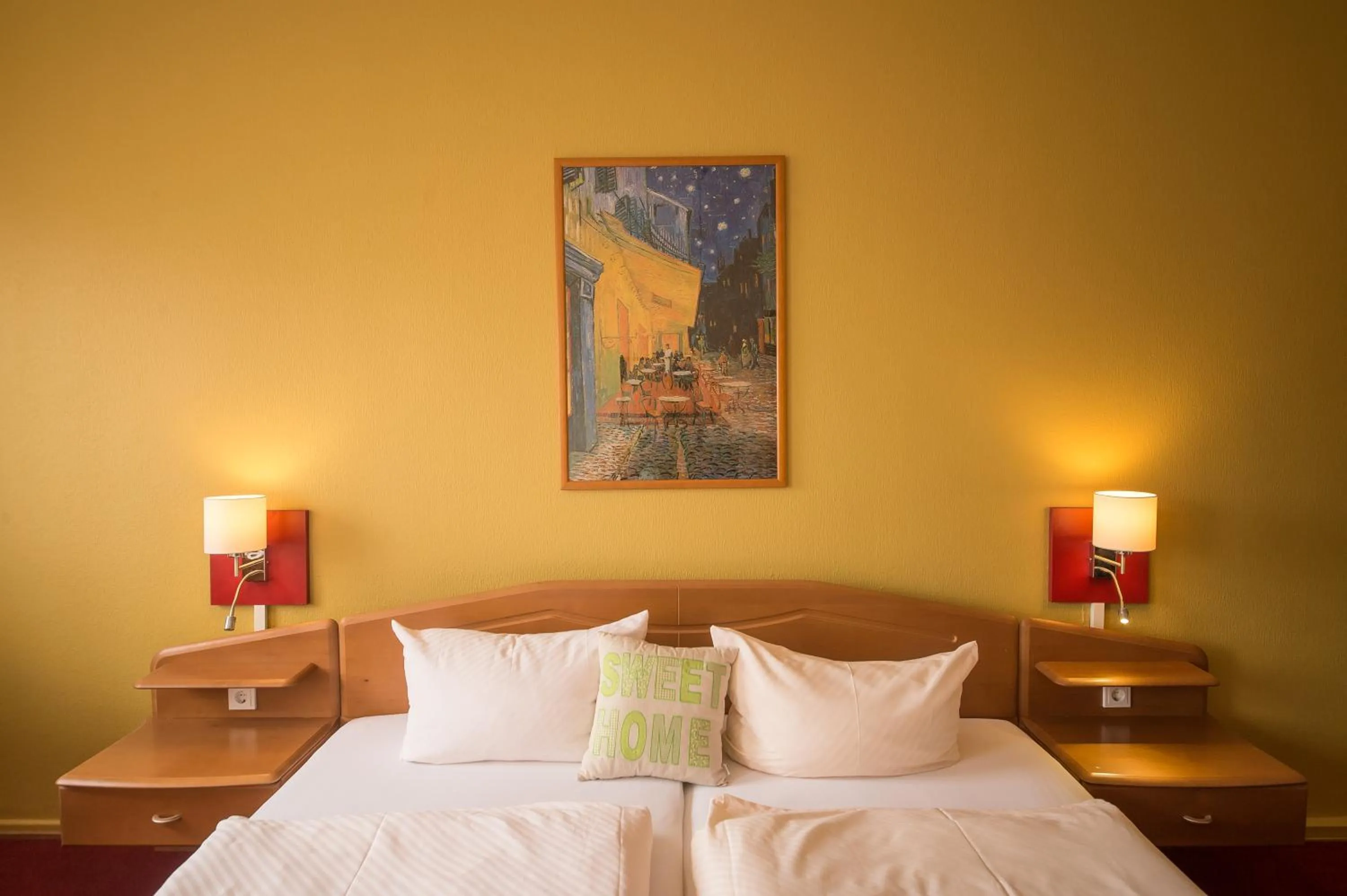 Bed in Hotel Leander