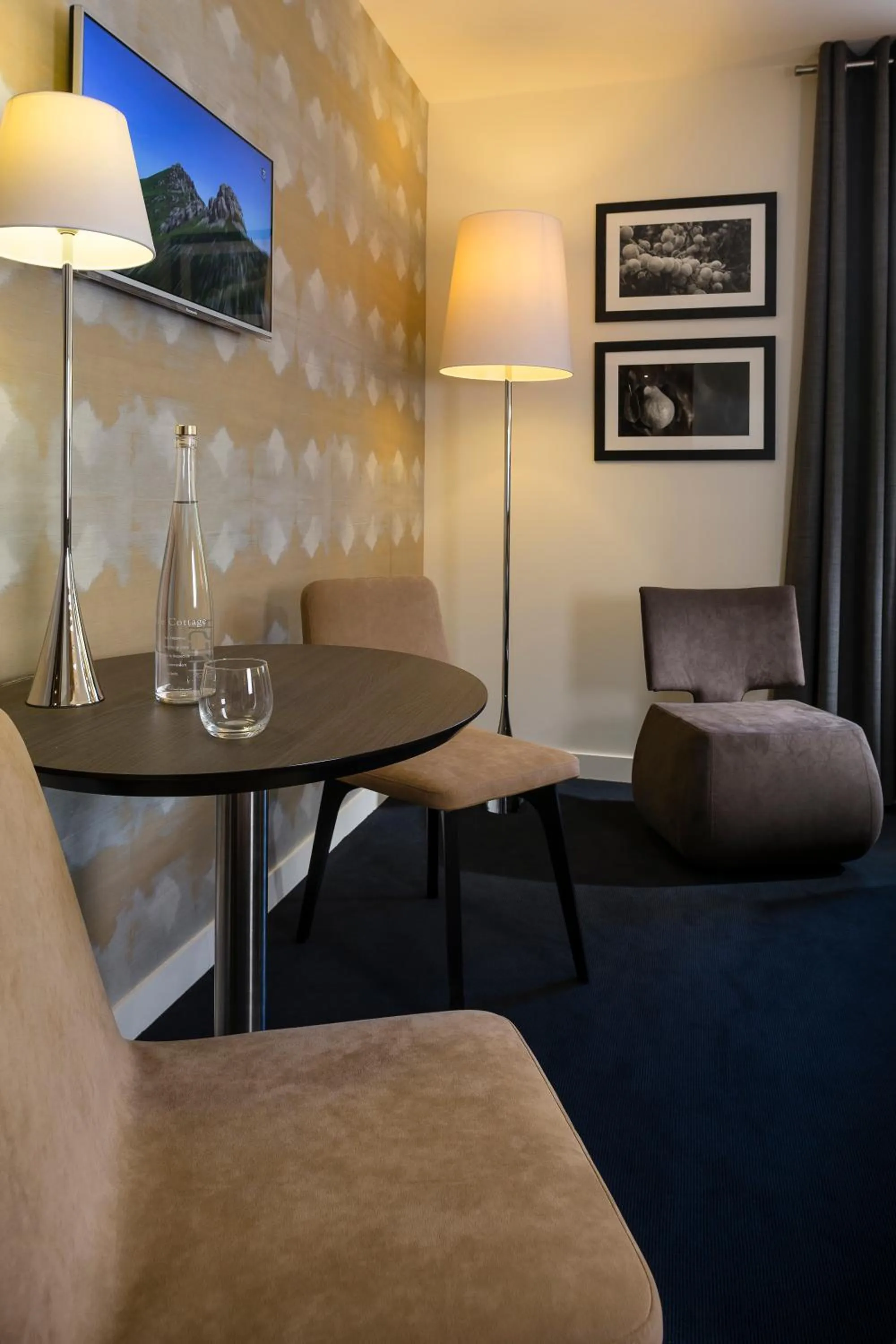 Lounge or bar in Le Cottage de Clairefontaine