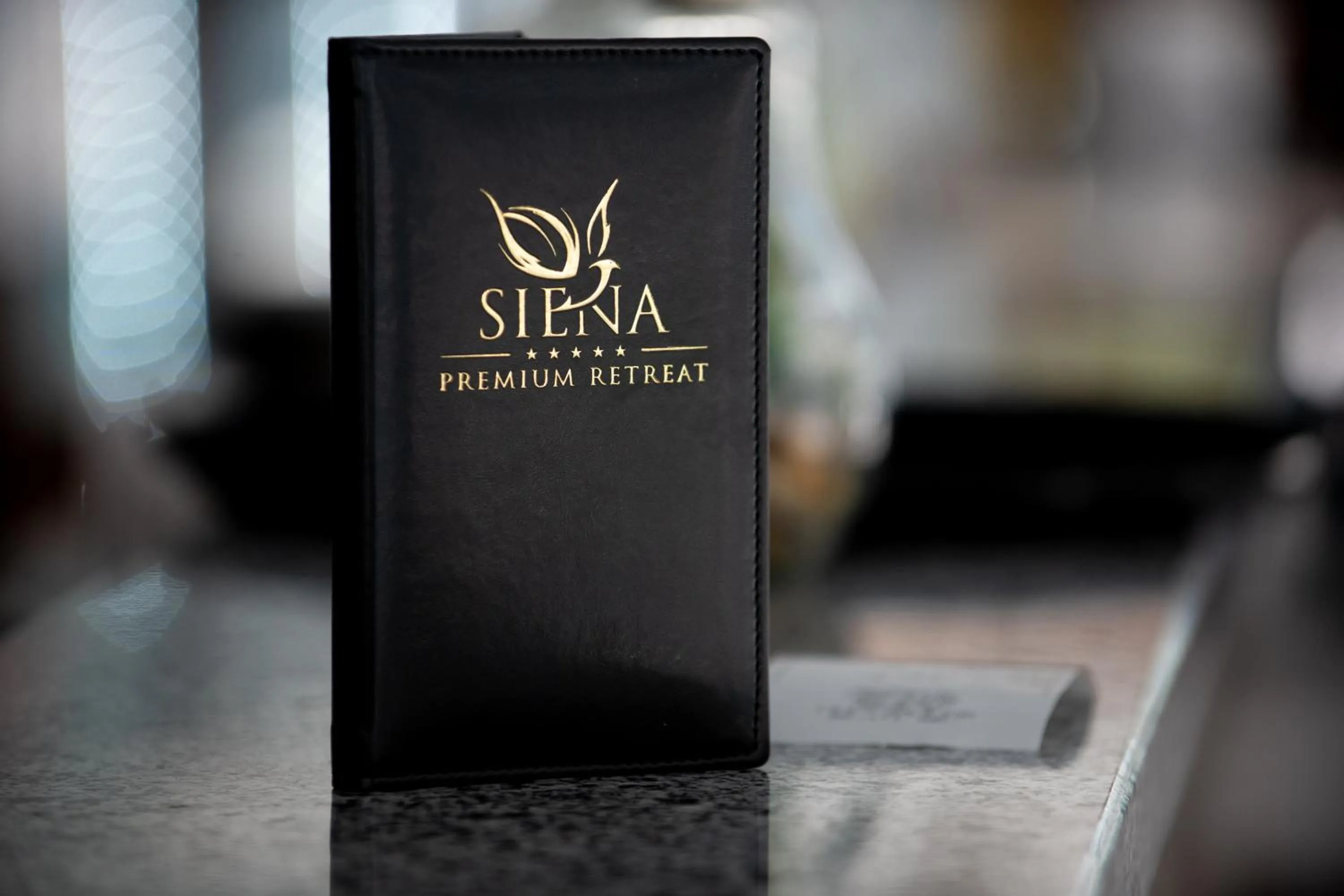 Logo/Certificate/Sign in Siena Premium Retreat
