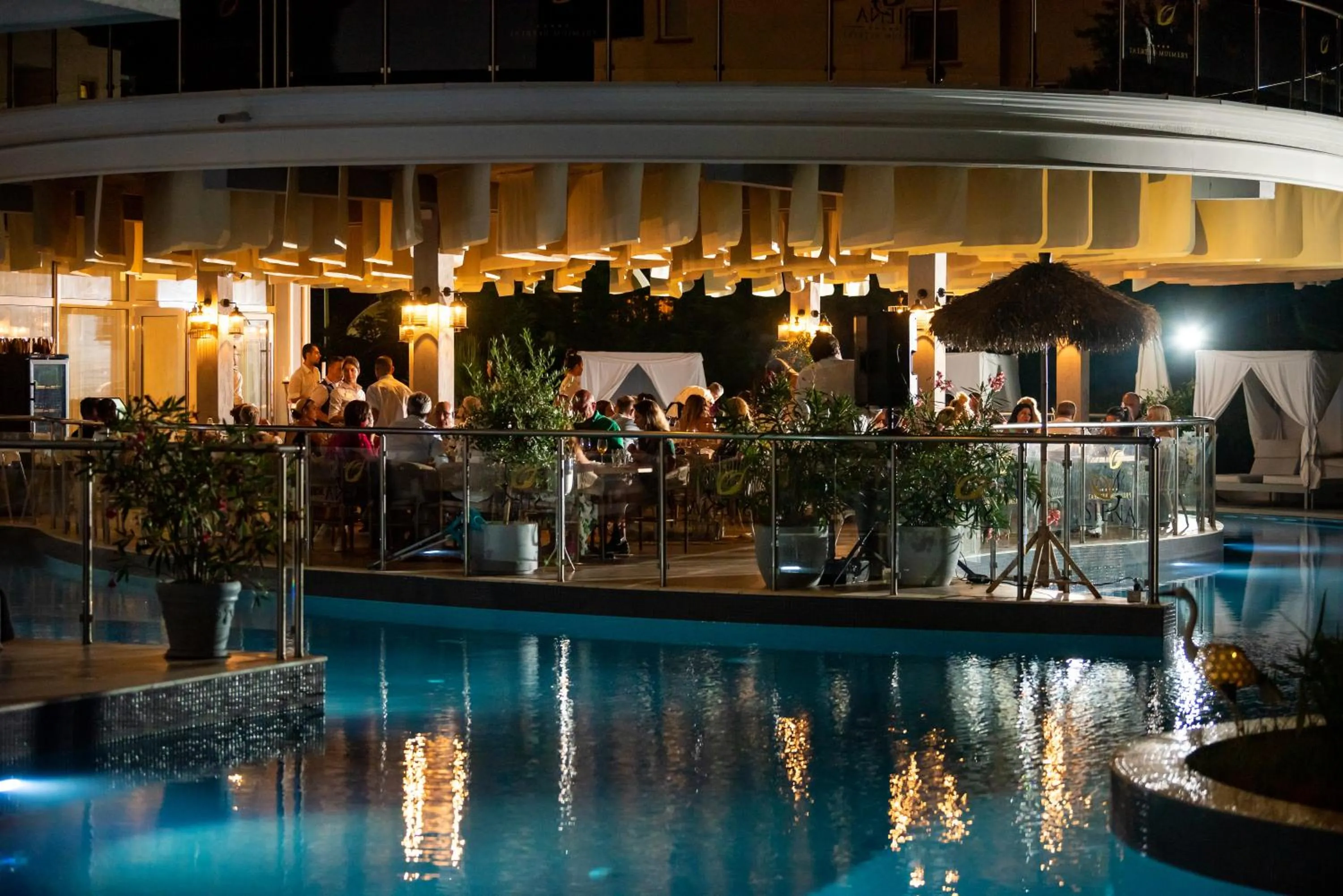 Restaurant/places to eat in Siena Premium Retreat