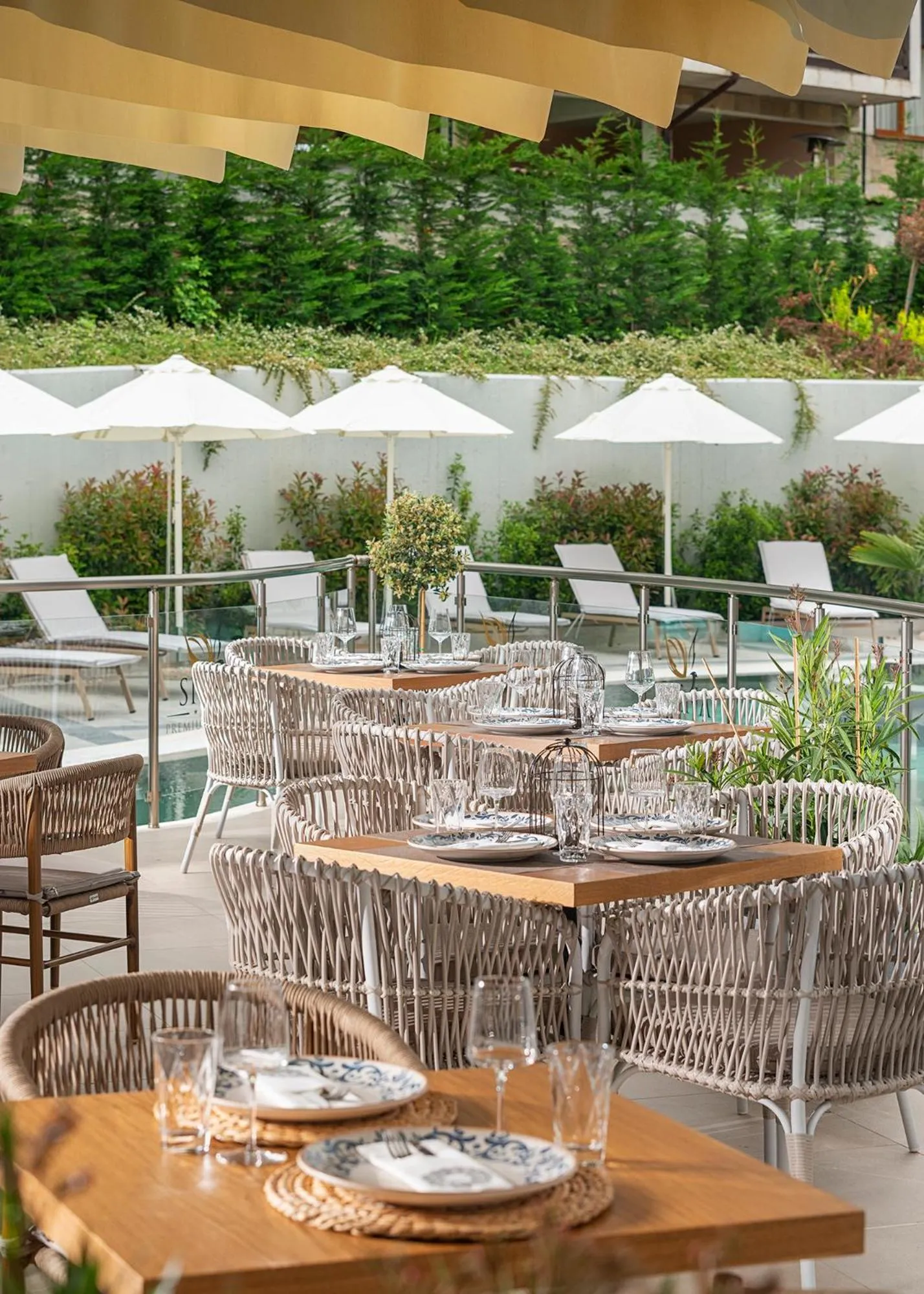 Restaurant/places to eat in Siena Premium Retreat