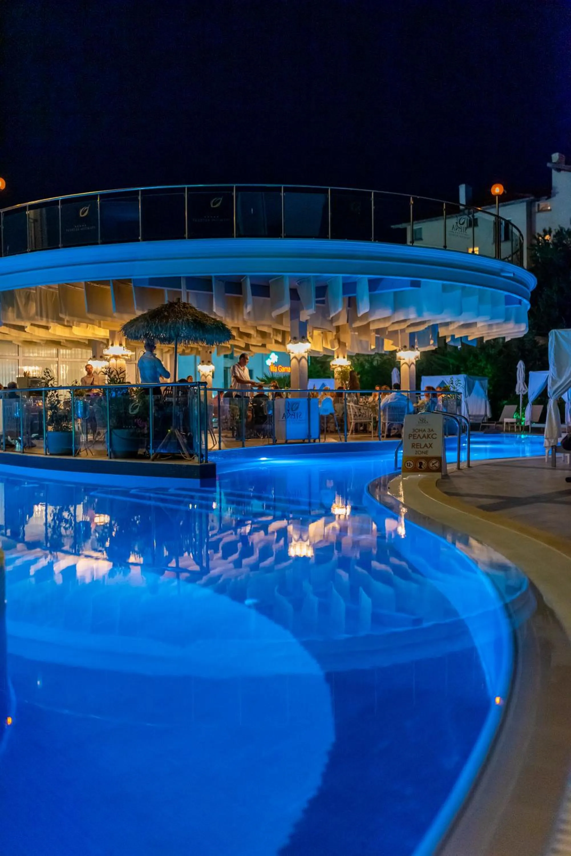 Restaurant/places to eat in Siena Premium Retreat