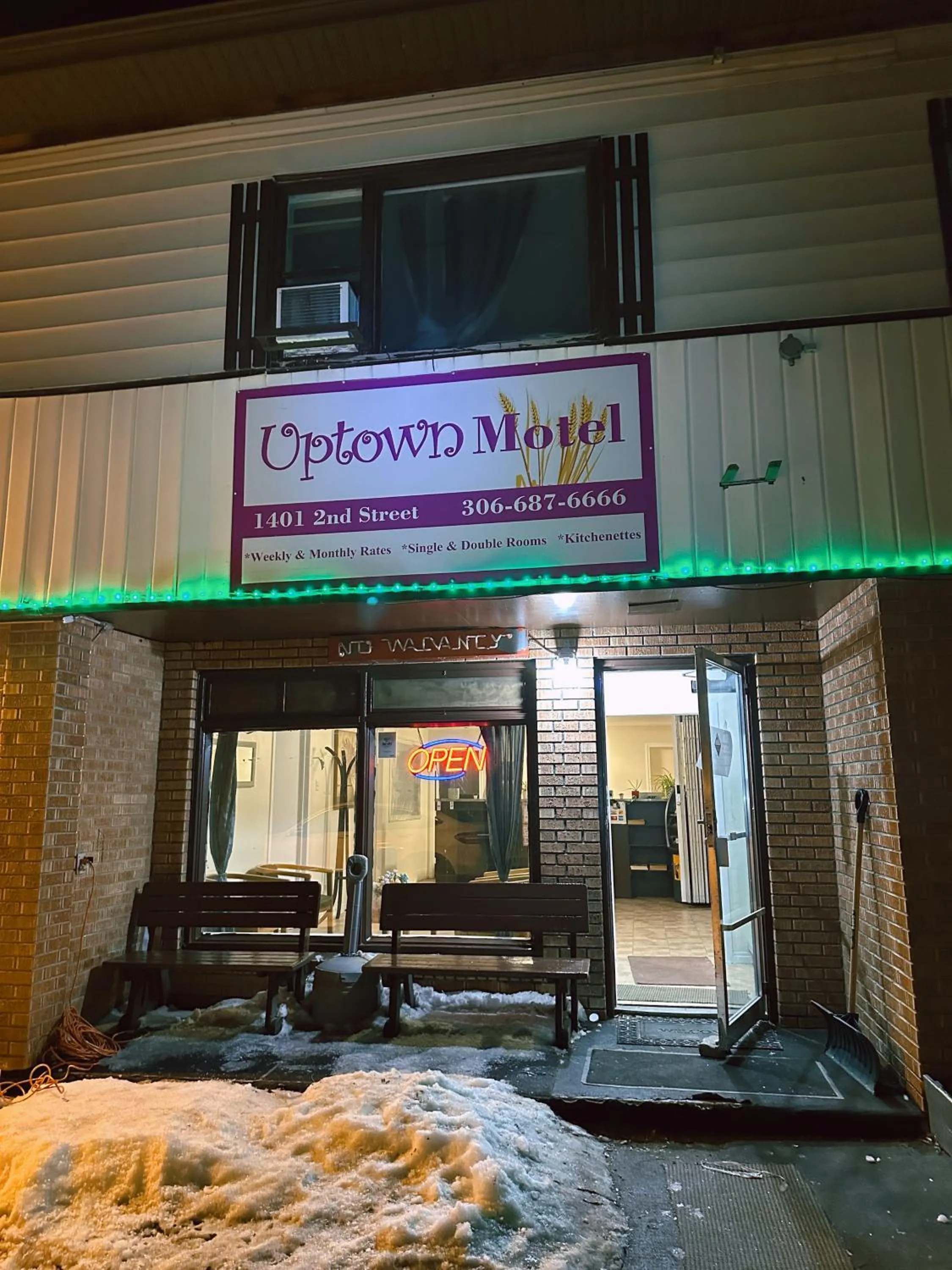 Night in Uptown Motel