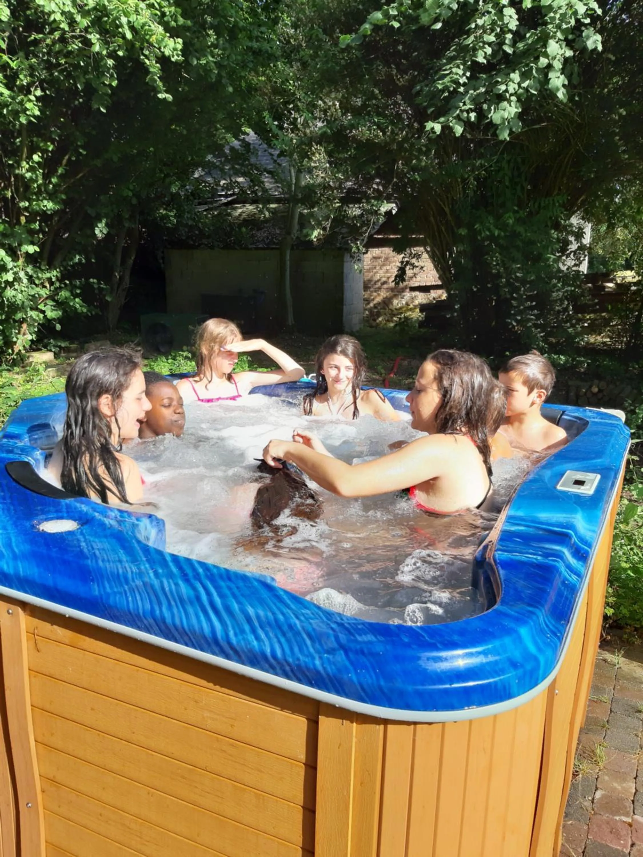 Hot Tub in B&B Chatelet Cremers