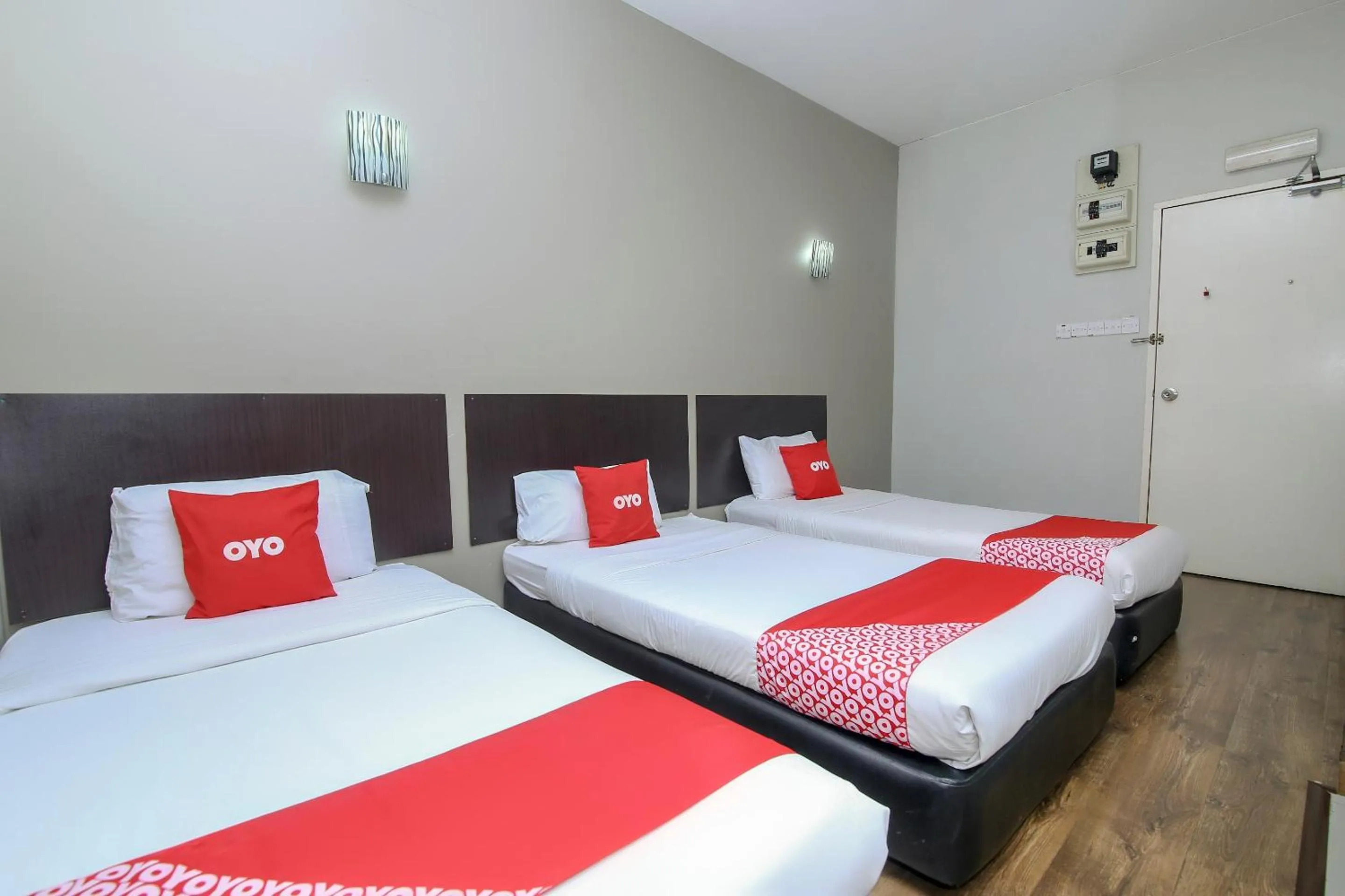 Bedroom, Bed in Hotel O Nice Stay Three Six Five Services