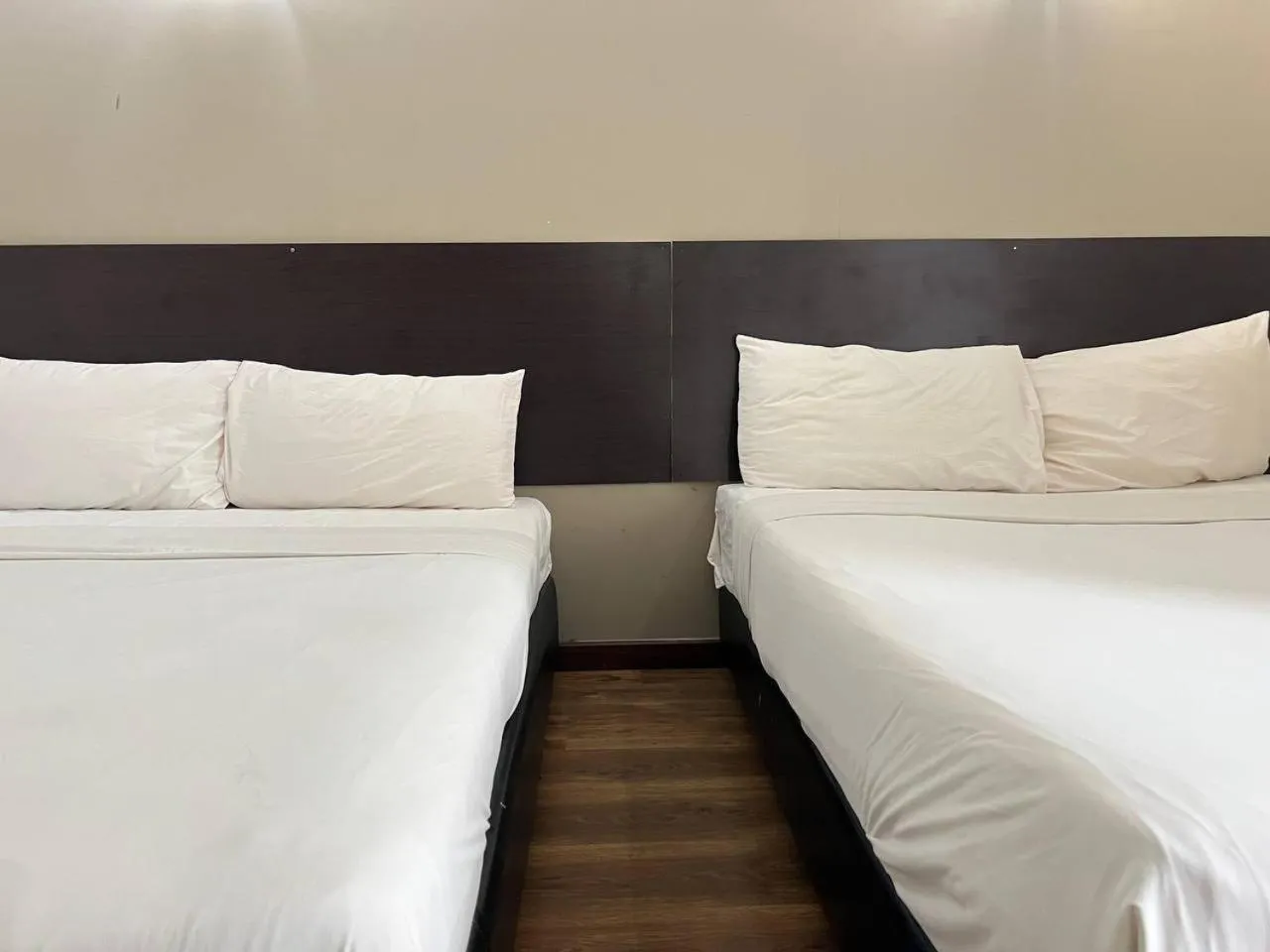 Bedroom, Bed in Hotel O Nice Stay Three Six Five Services