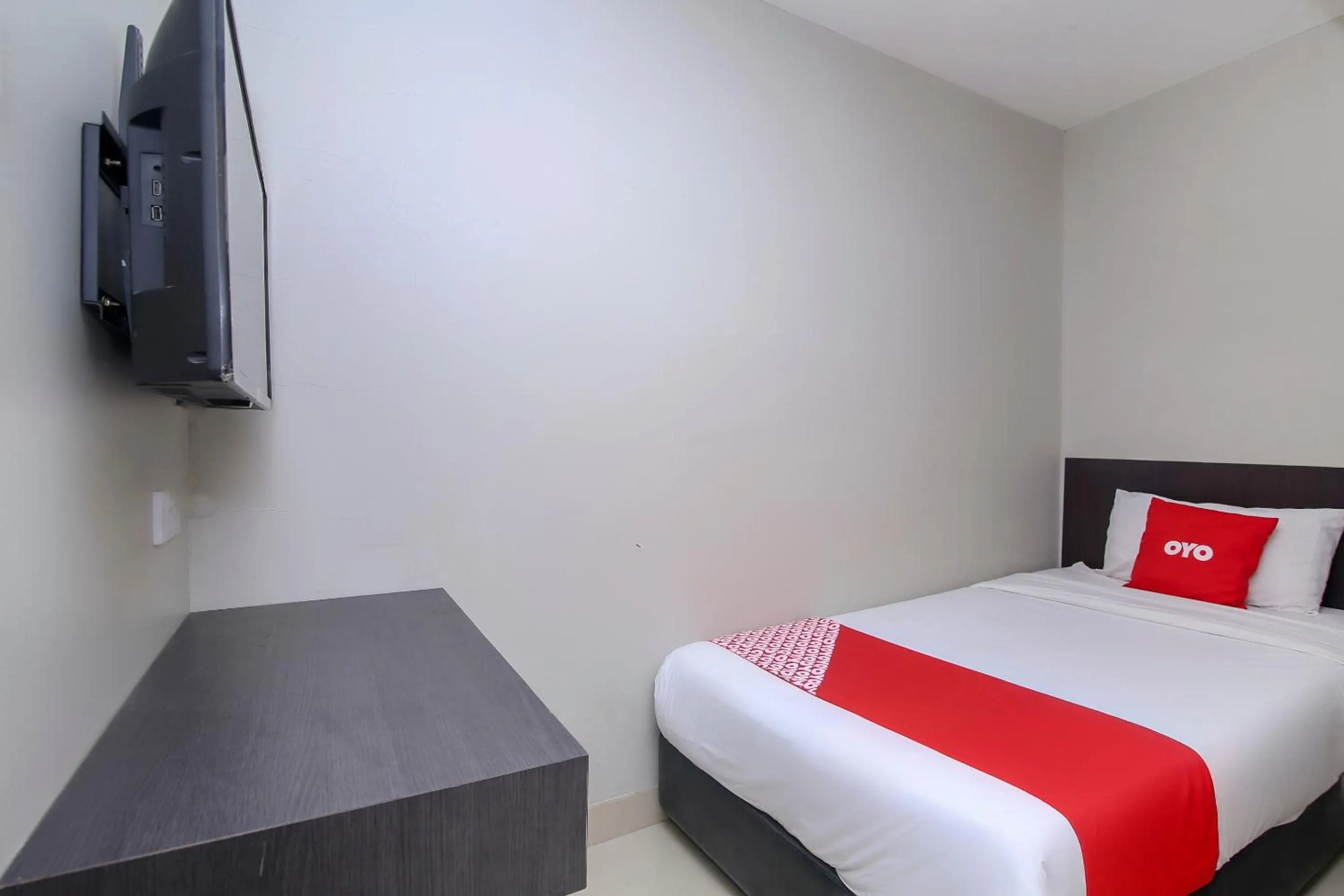 Bedroom, Bed in Hotel O Nice Stay Three Six Five Services