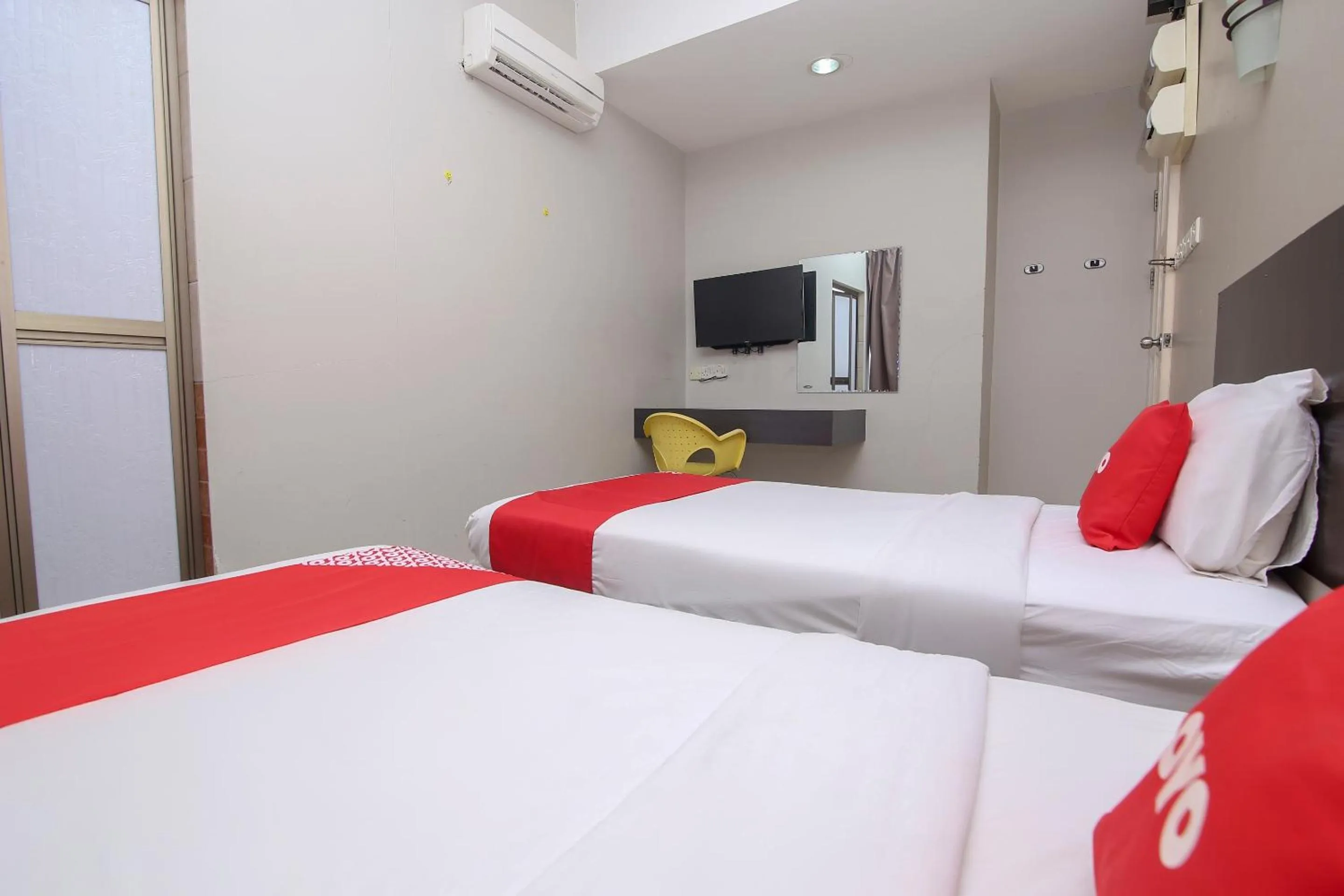 Bedroom, Bed in Hotel O Nice Stay Three Six Five Services