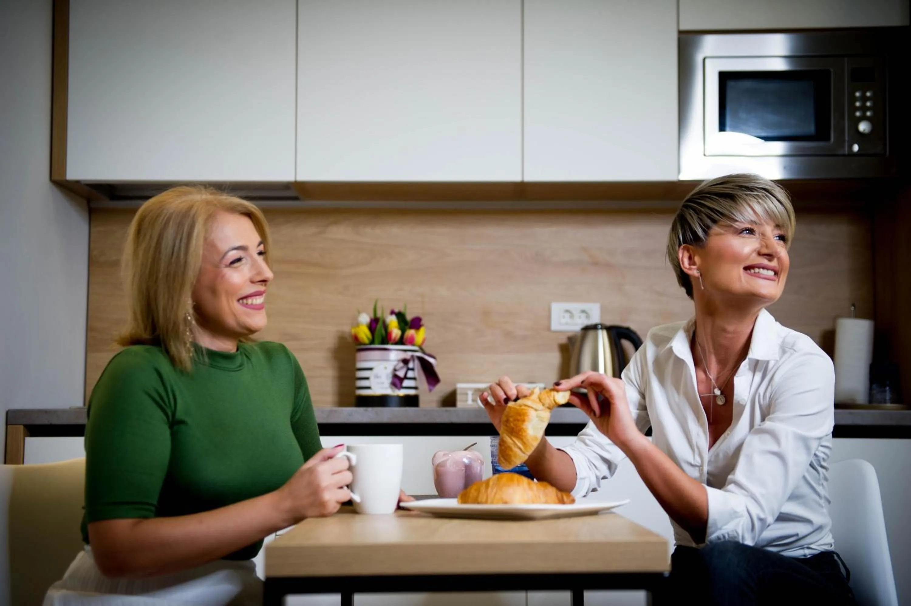 TV and multimedia in FRIENDS RESIDENCE Apartments