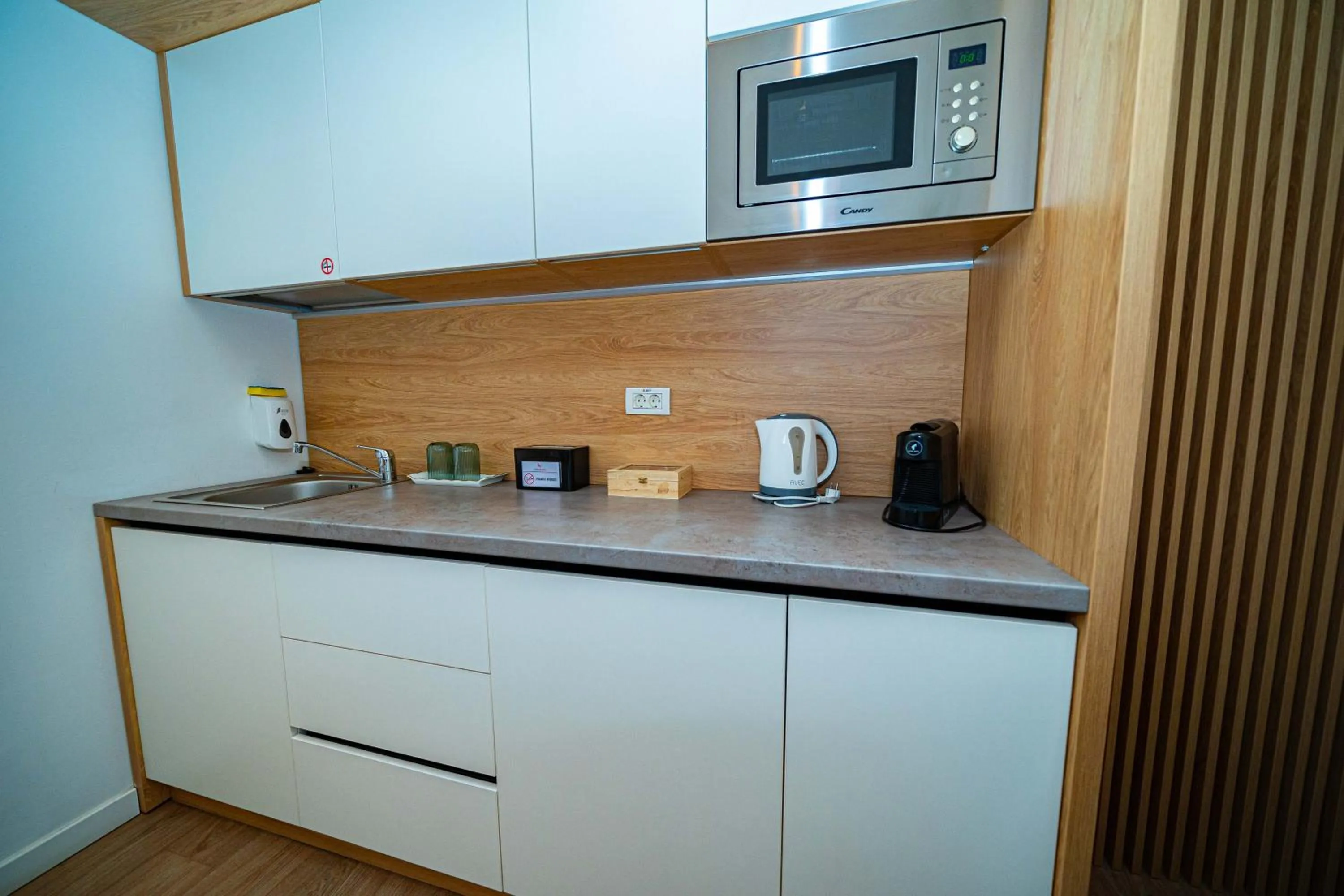 FRIENDS RESIDENCE Apartments