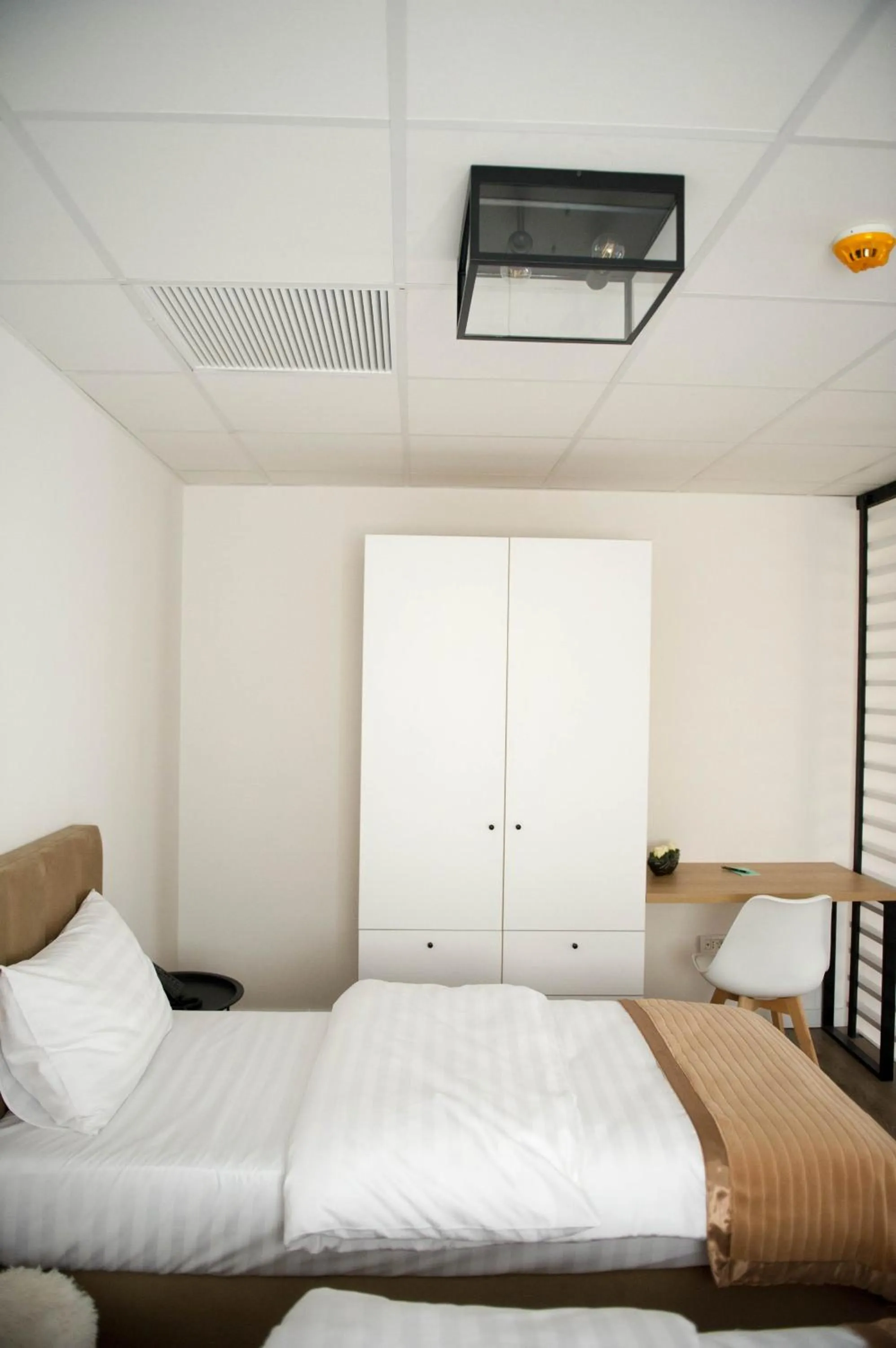 Bed in FRIENDS RESIDENCE Apartments