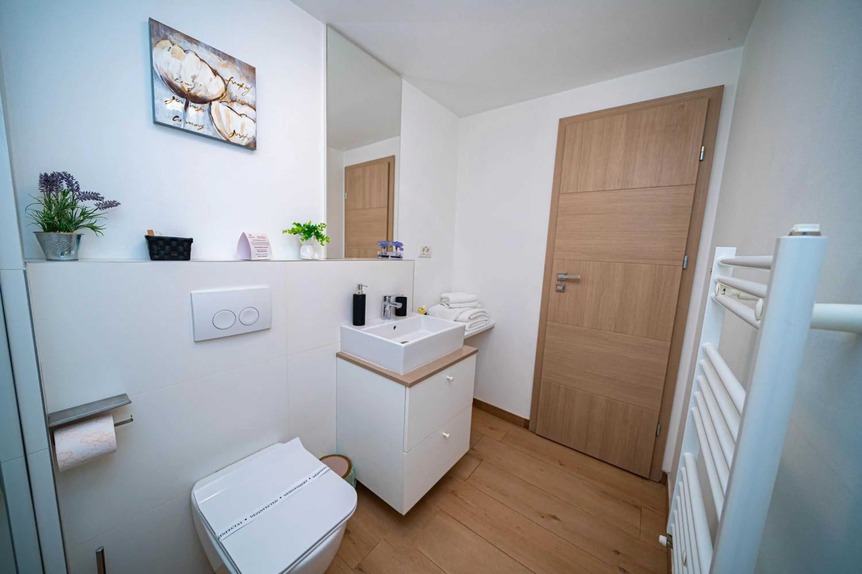 FRIENDS RESIDENCE Apartments