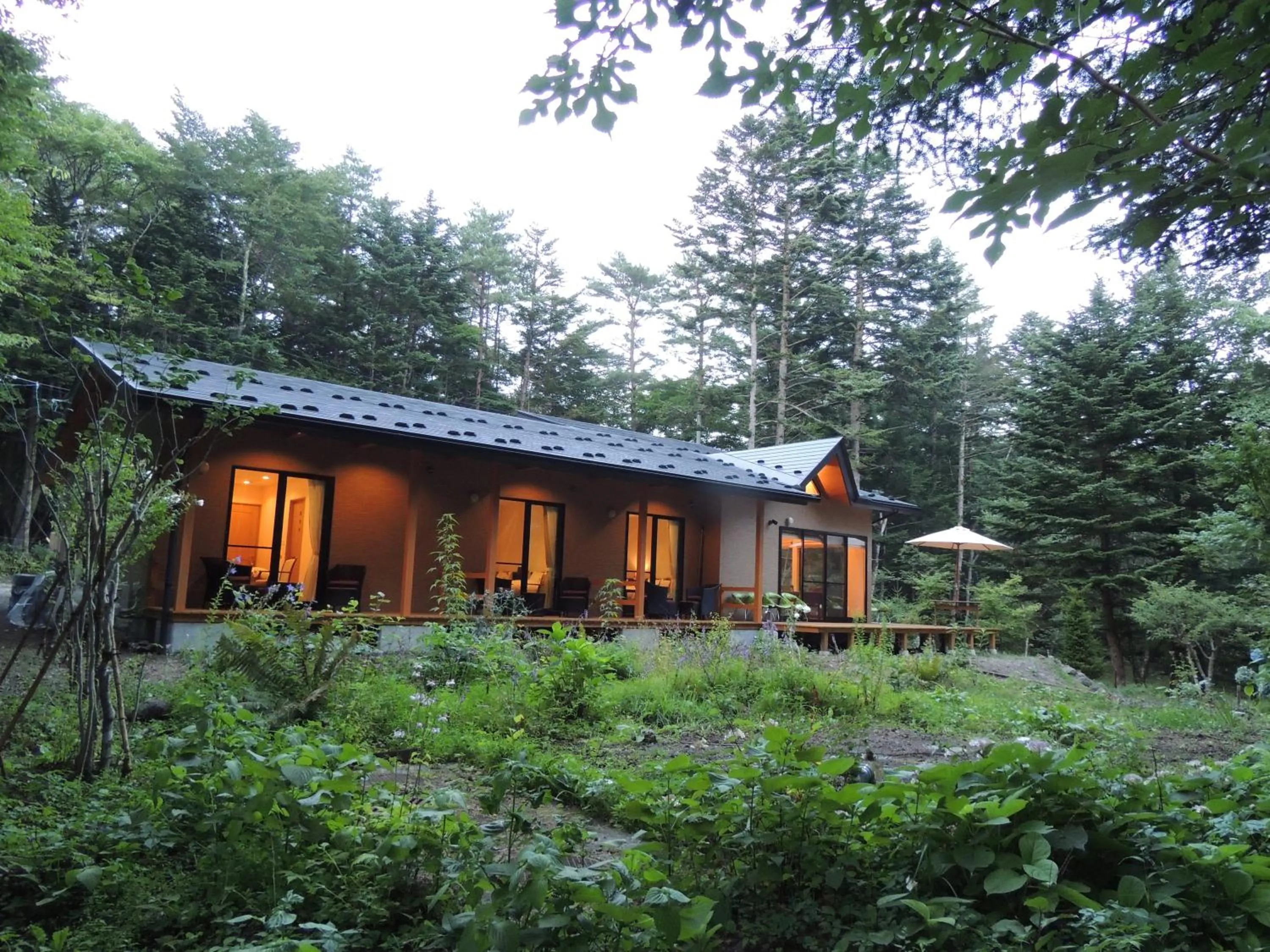 Facade/entrance in B&B Hotel Hyochoan