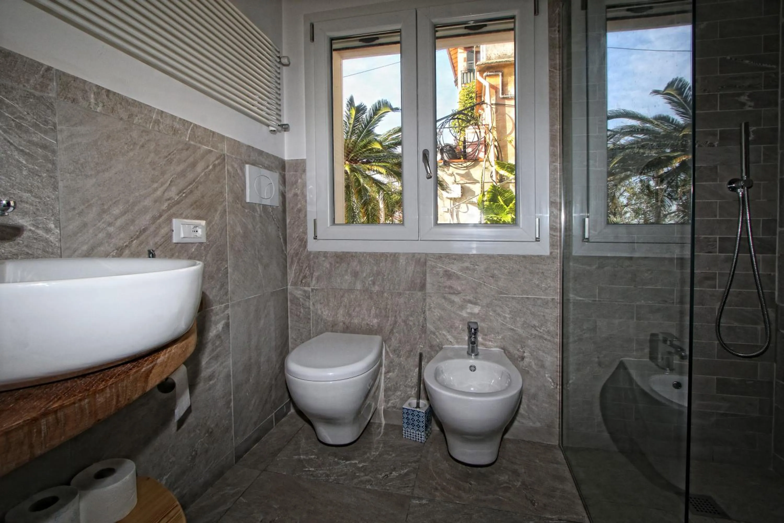 Bathroom in Il Cuoco Pescatore, Ittiturismo Lecardònaie du Pescòu