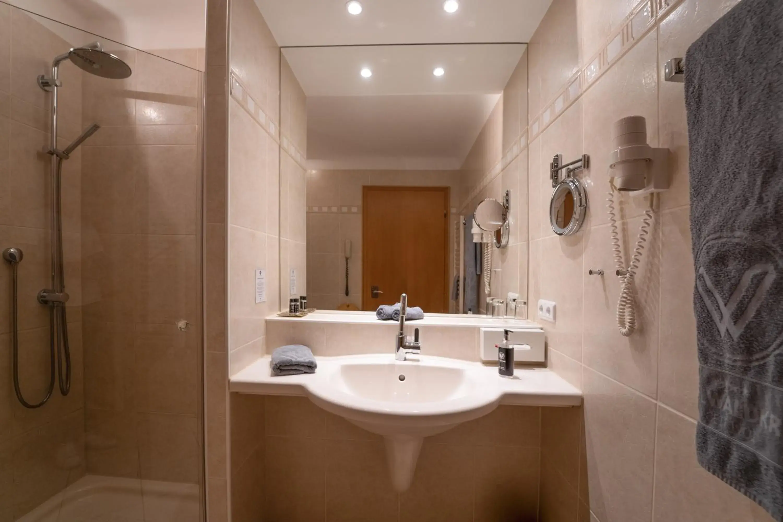 Comfort Double Room - single occupancy in Hotel Waldkrug Comfort Double Room - single occupancy in Hotel Waldkrug