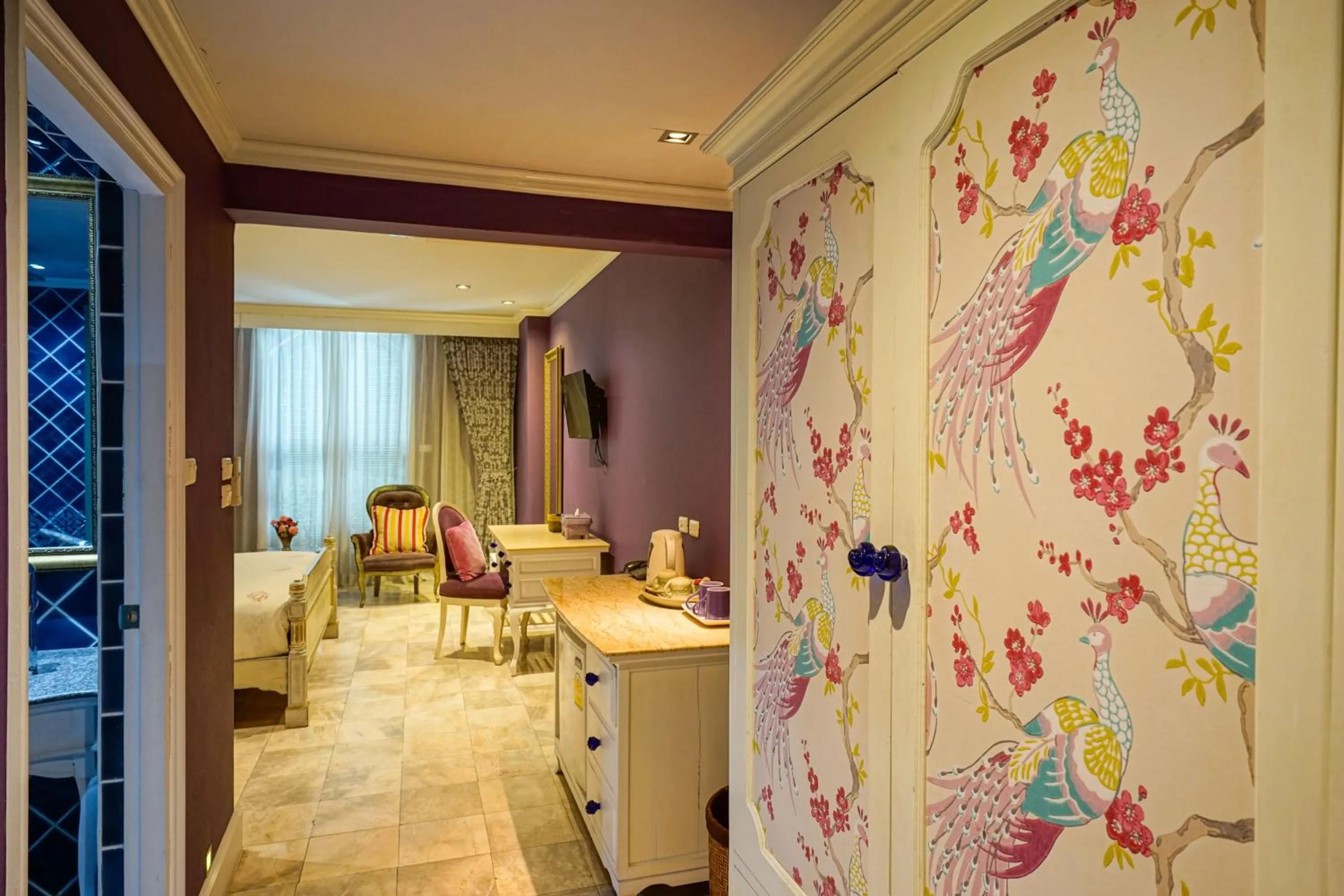 At Pingnakorn Huaykaew