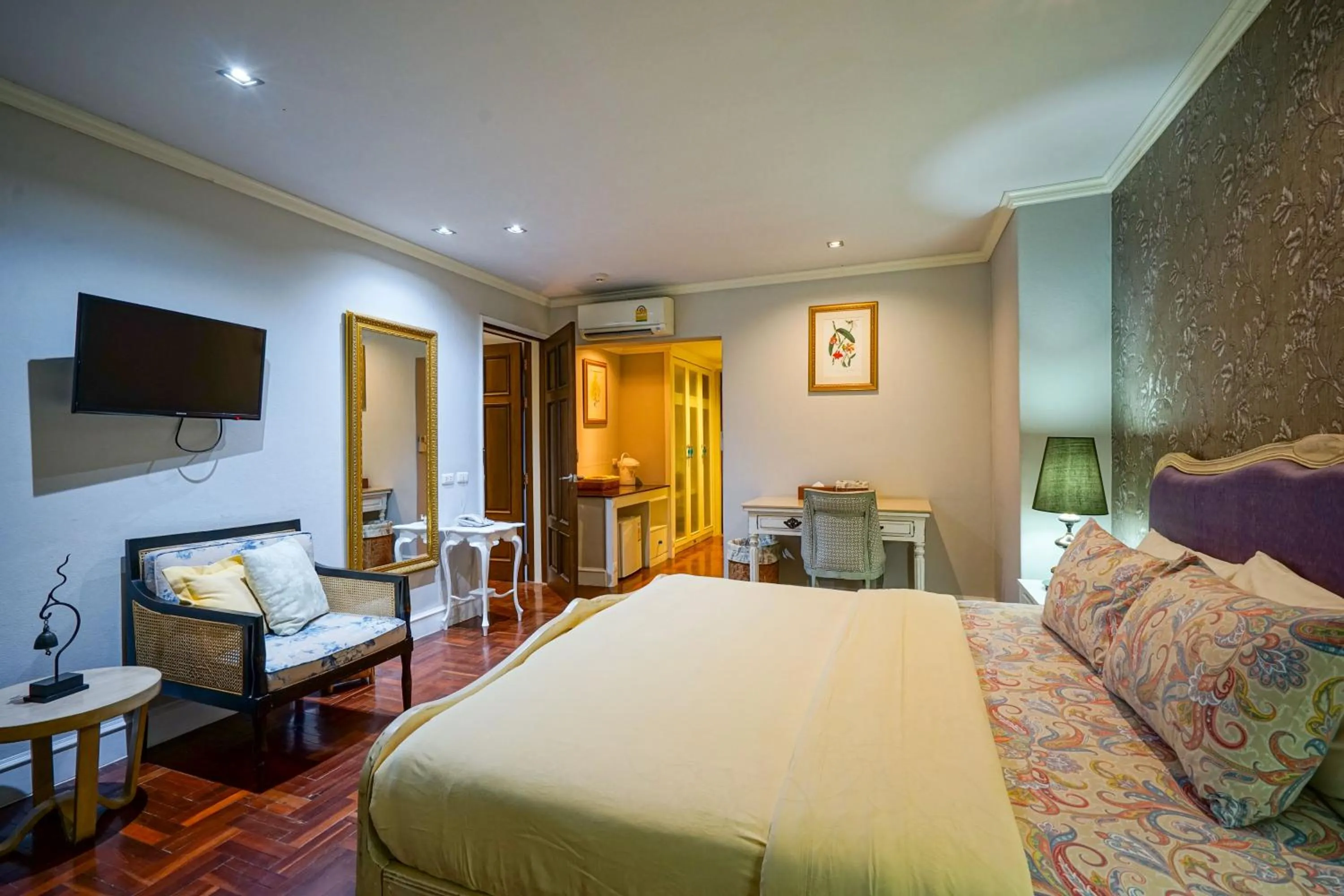 Bed in At Pingnakorn Huaykaew