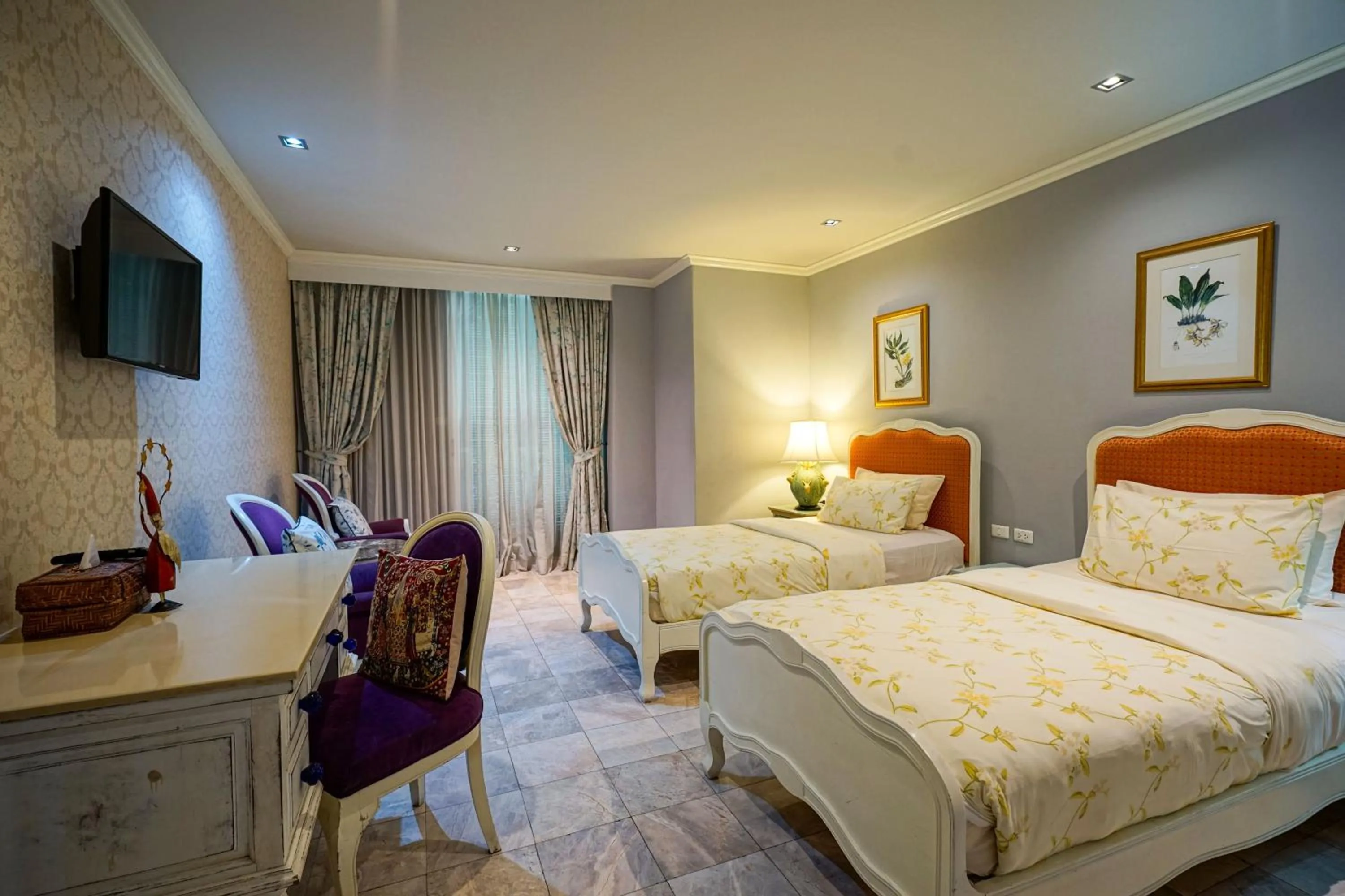 Bed in At Pingnakorn Huaykaew