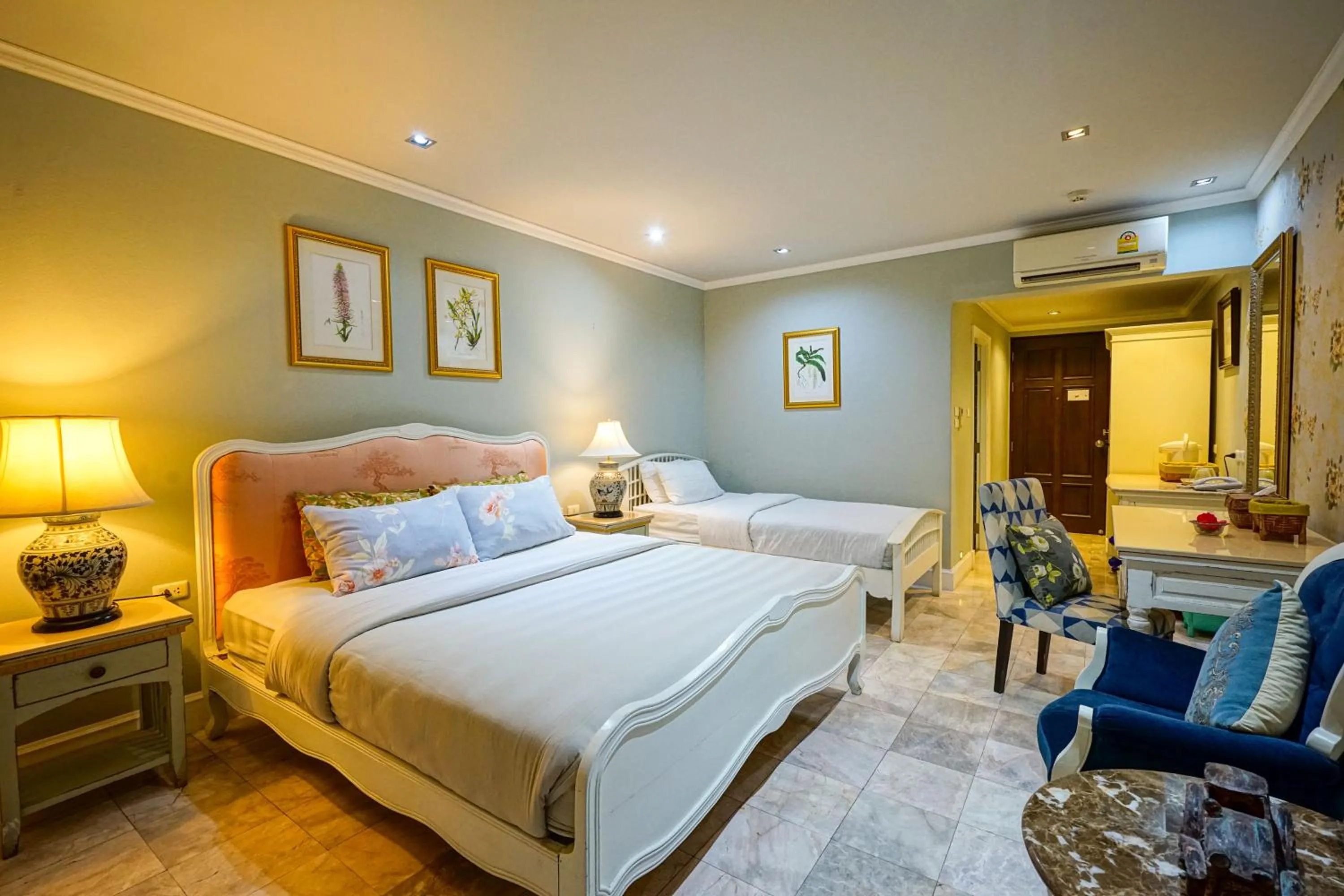 Bed in At Pingnakorn Huaykaew