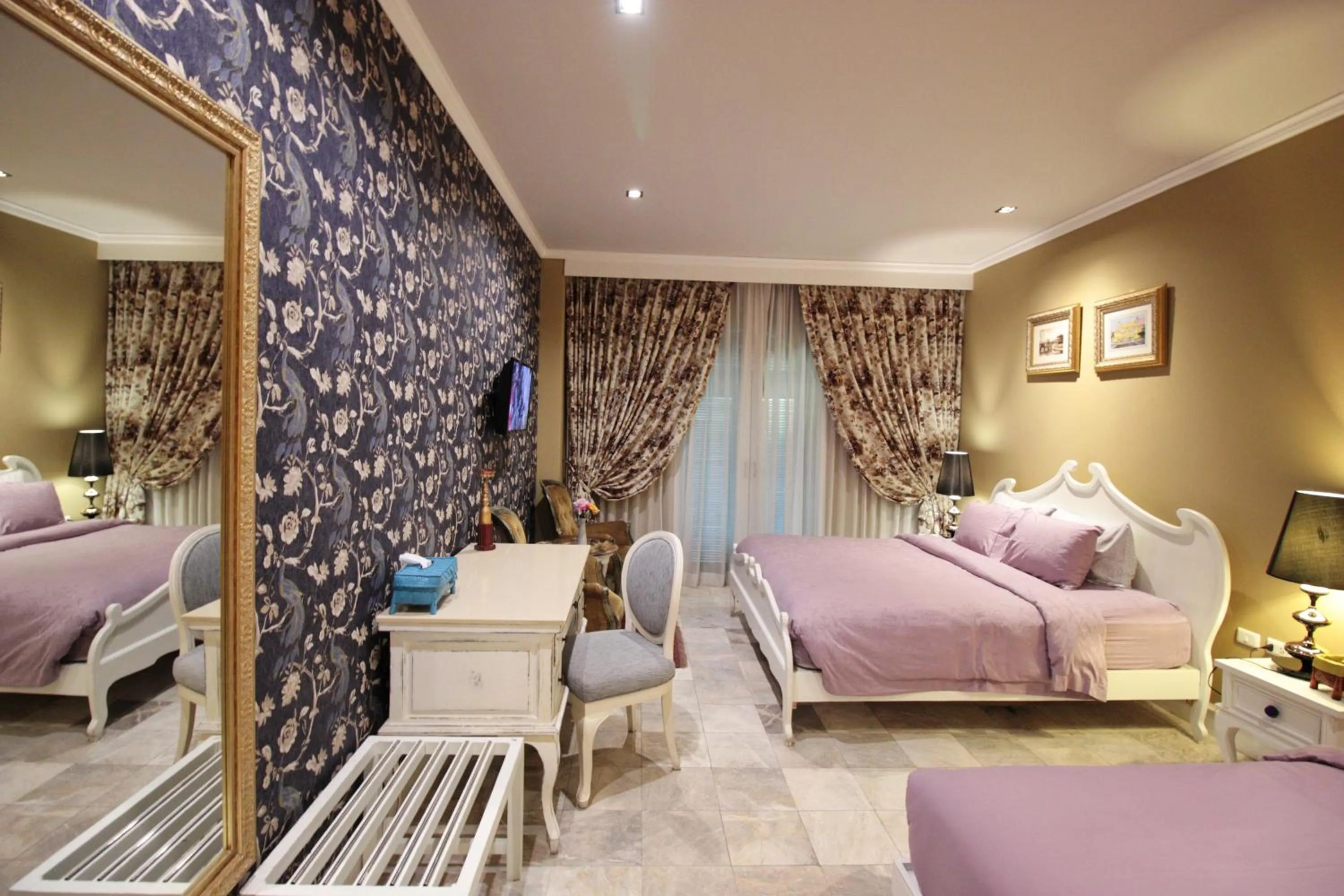 Bed in At Pingnakorn Huaykaew