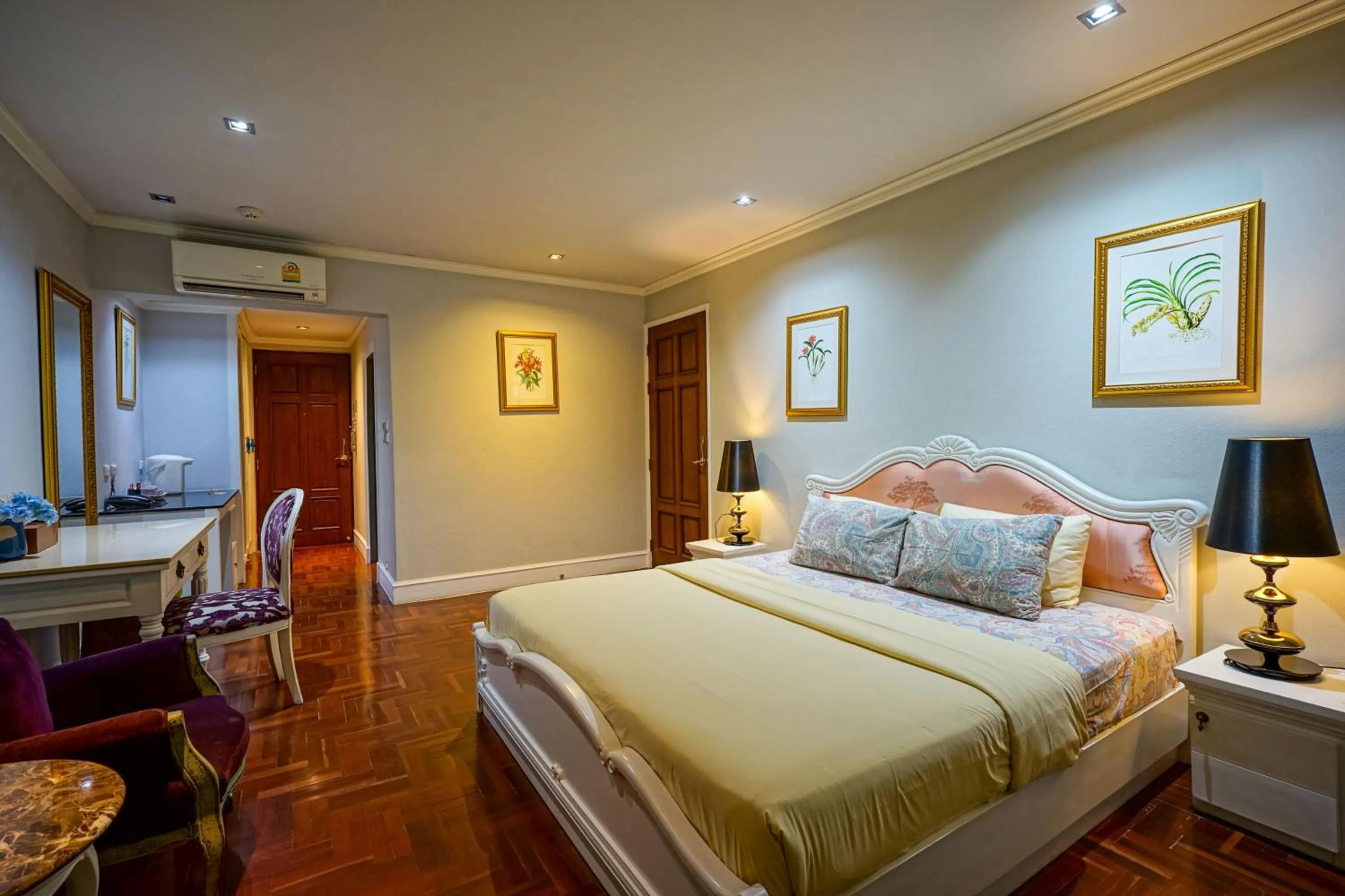 Bed in At Pingnakorn Huaykaew