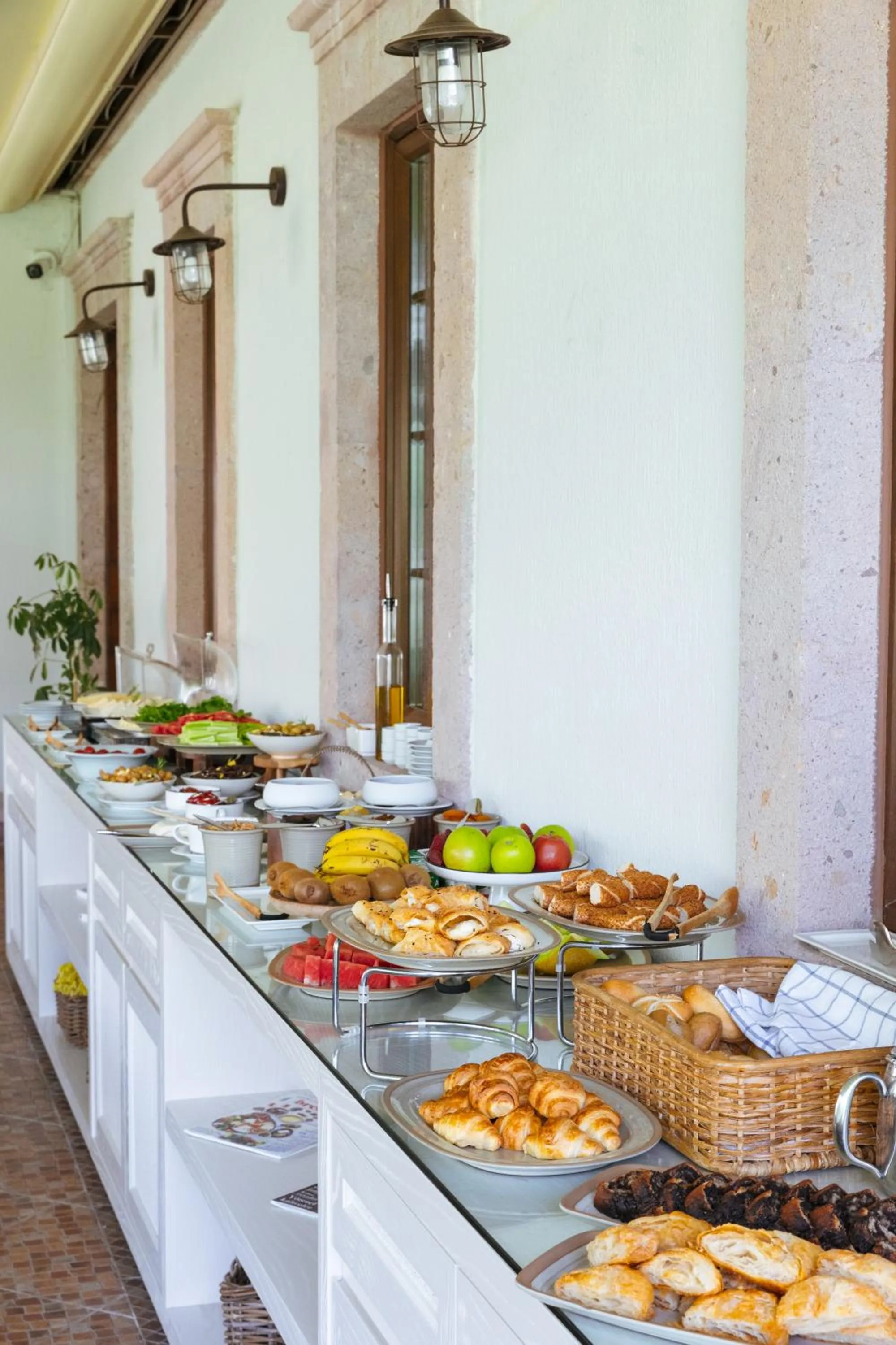 Breakfast in Elia Hotel Cunda by Ortunc