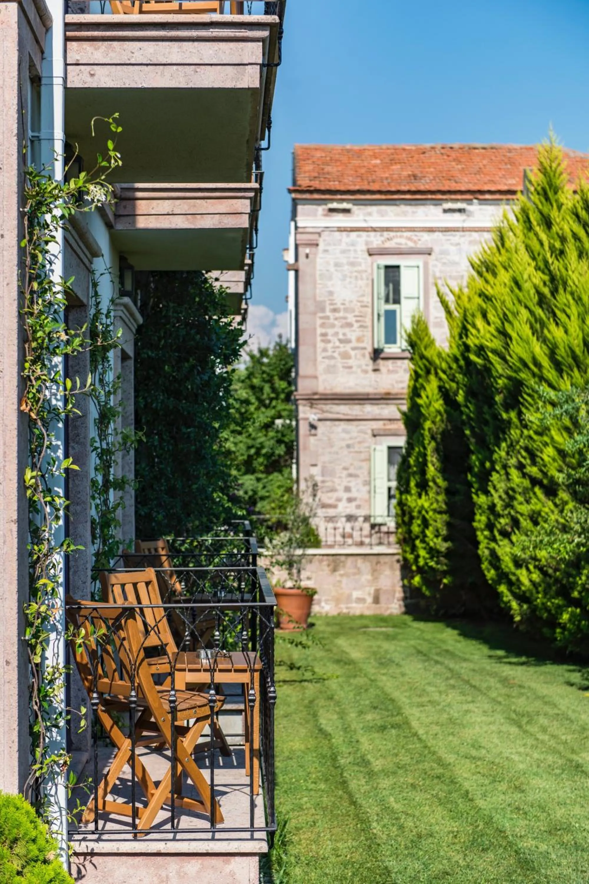 Garden in Elia Hotel Cunda by Ortunc