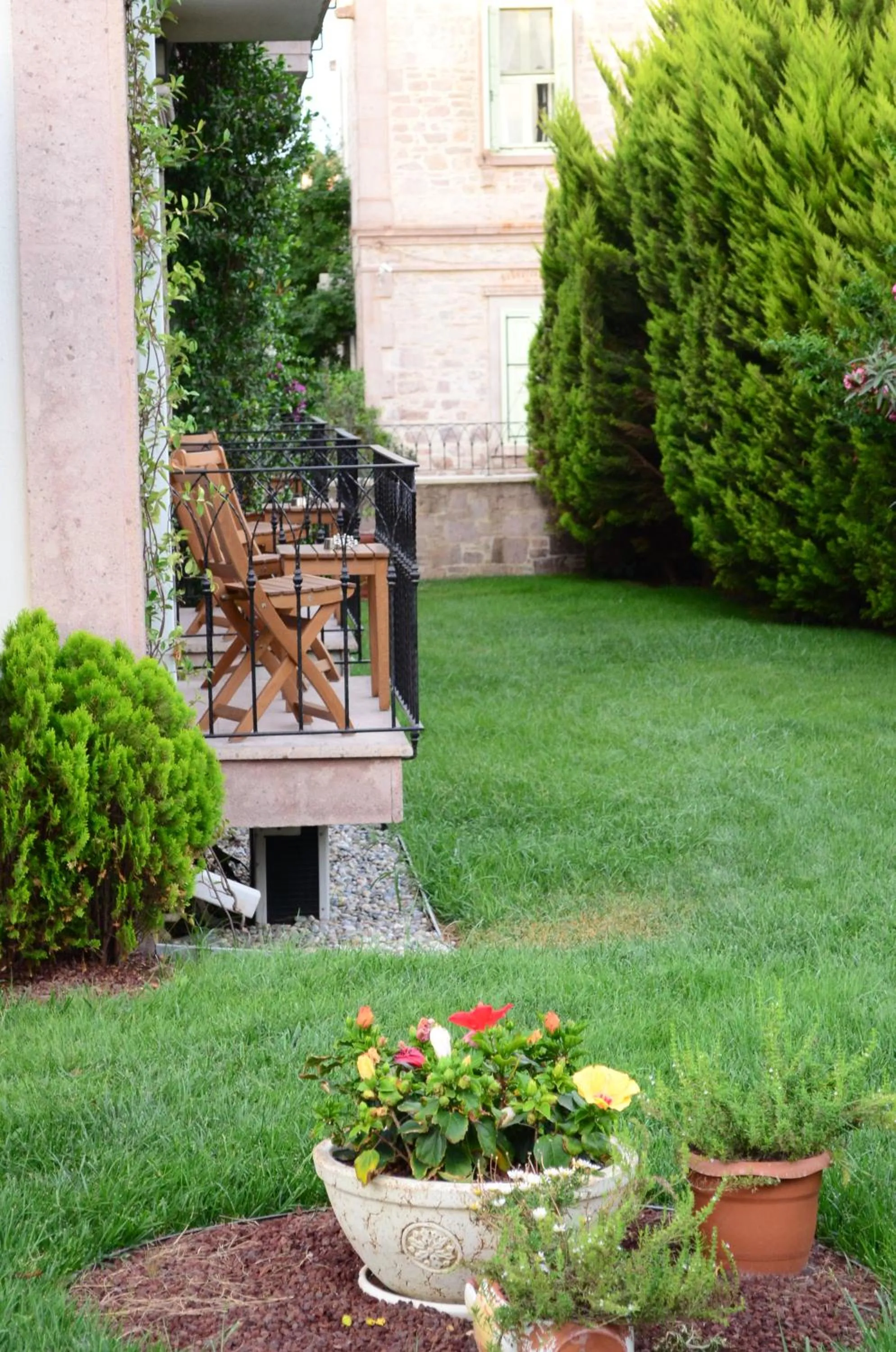 Garden view in Elia Hotel Cunda by Ortunc