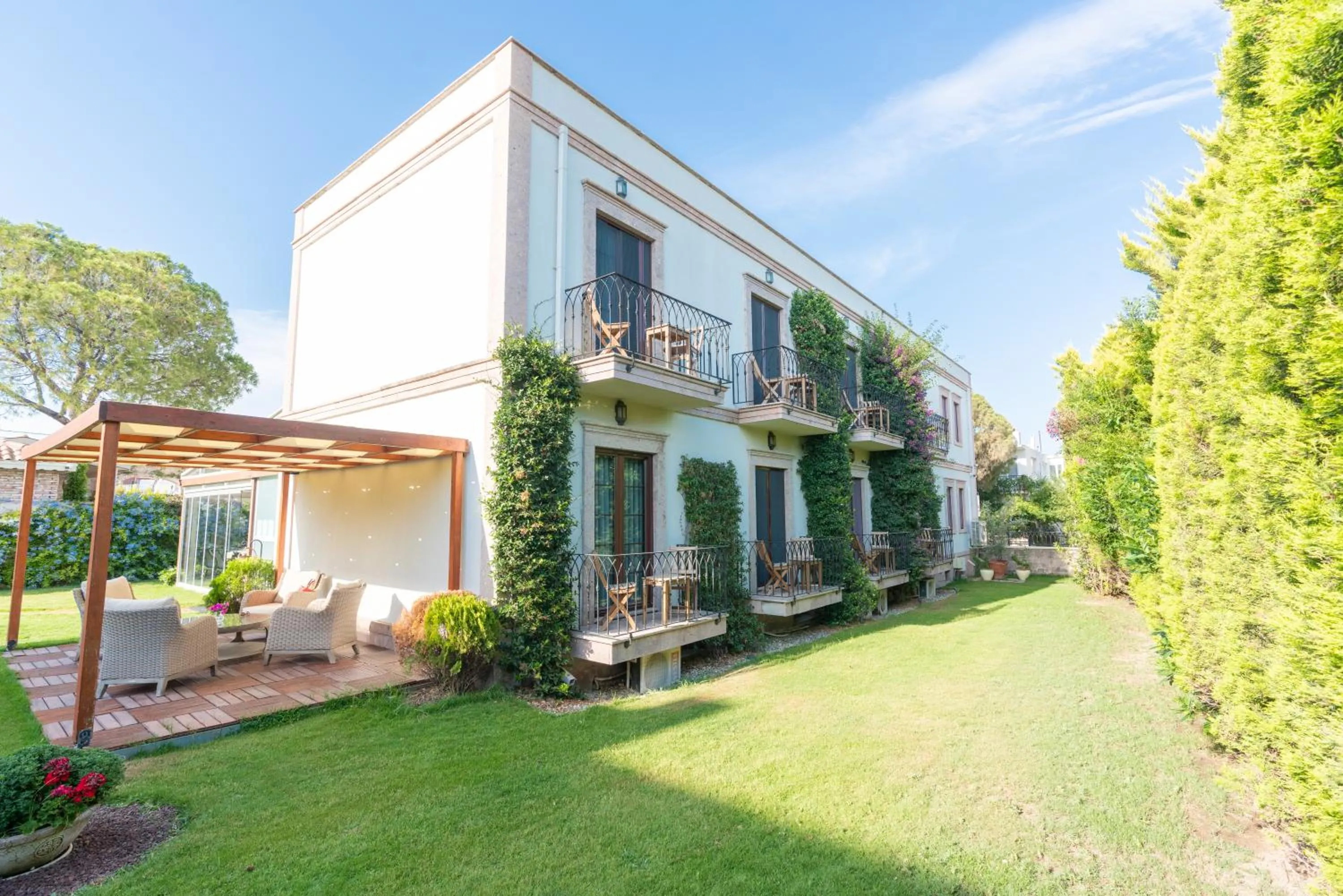 Garden in Elia Hotel Cunda by Ortunc