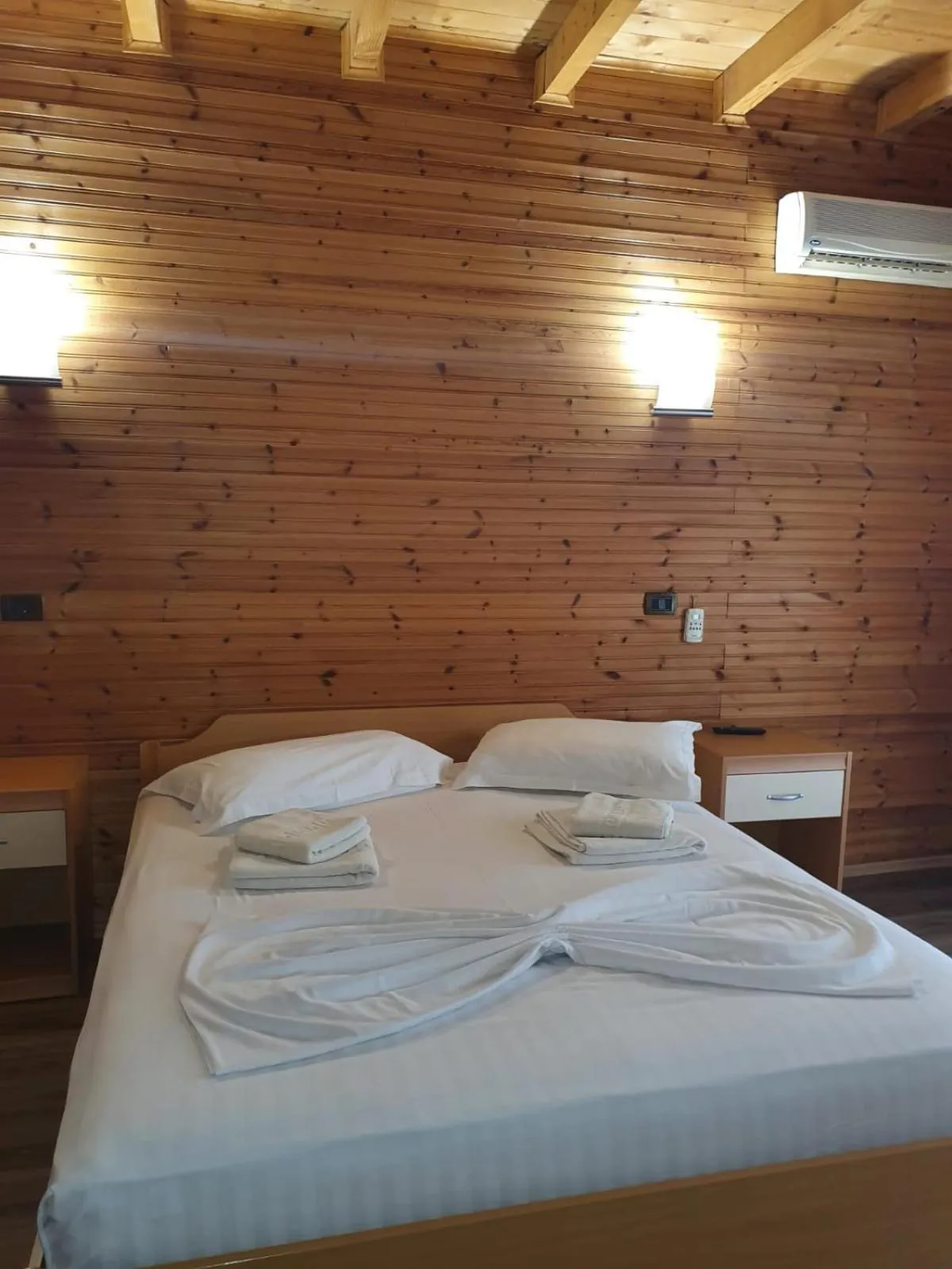 Bedroom, Bed in Hotel Adriatik 2