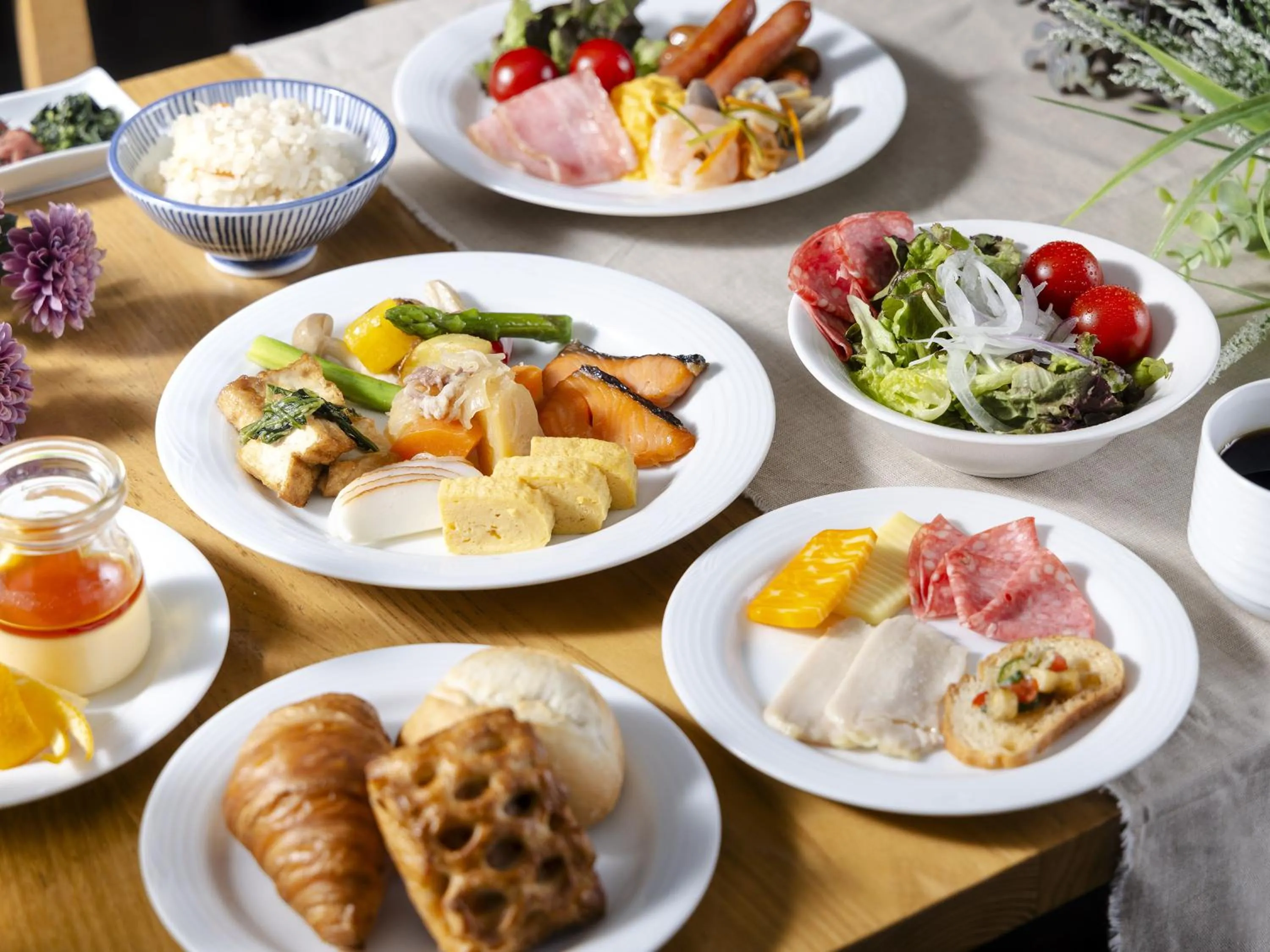 Buffet breakfast in Hiroshima Washington Hotel