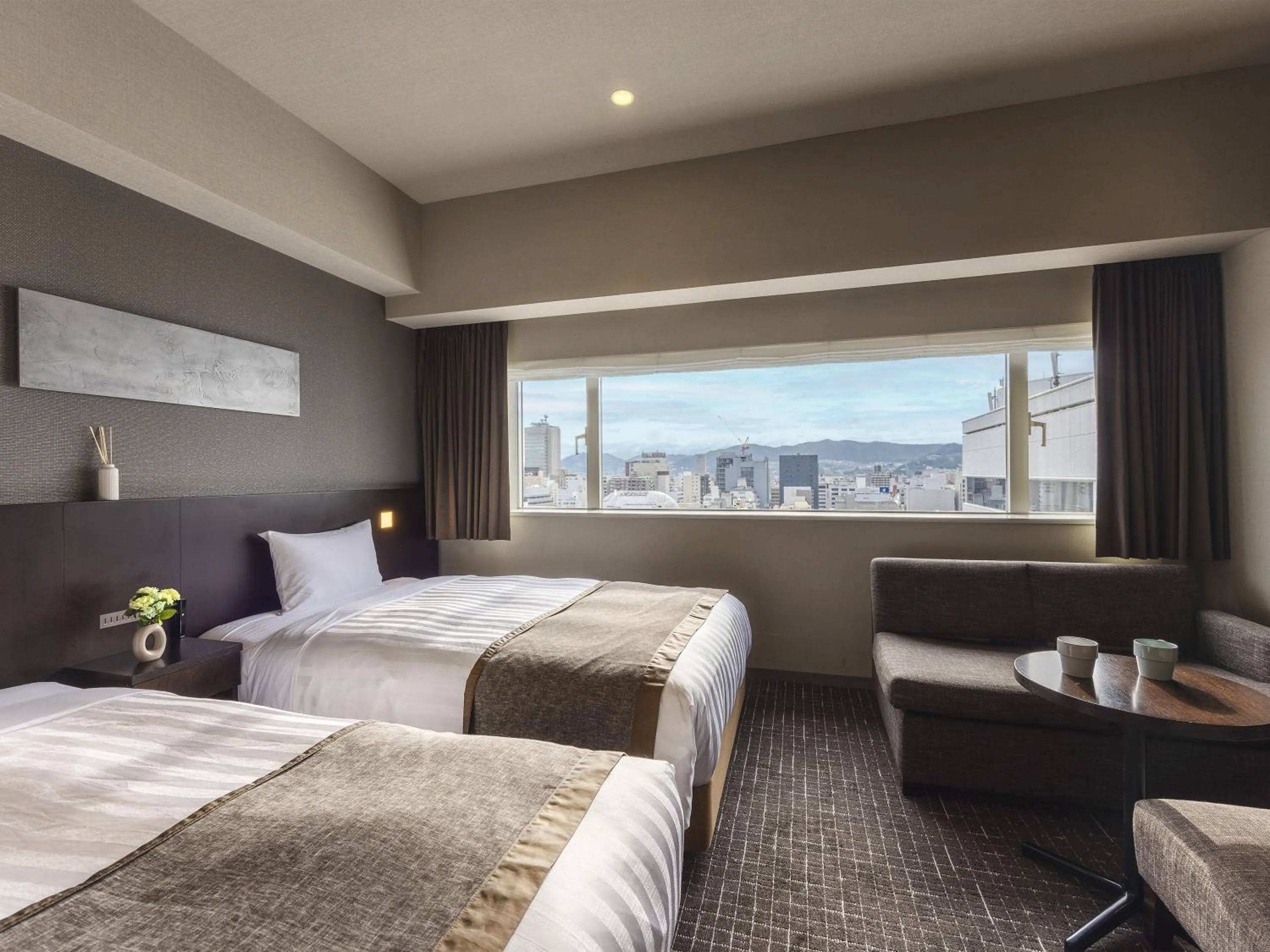 Photo of the whole room, Bed in Hiroshima Washington Hotel