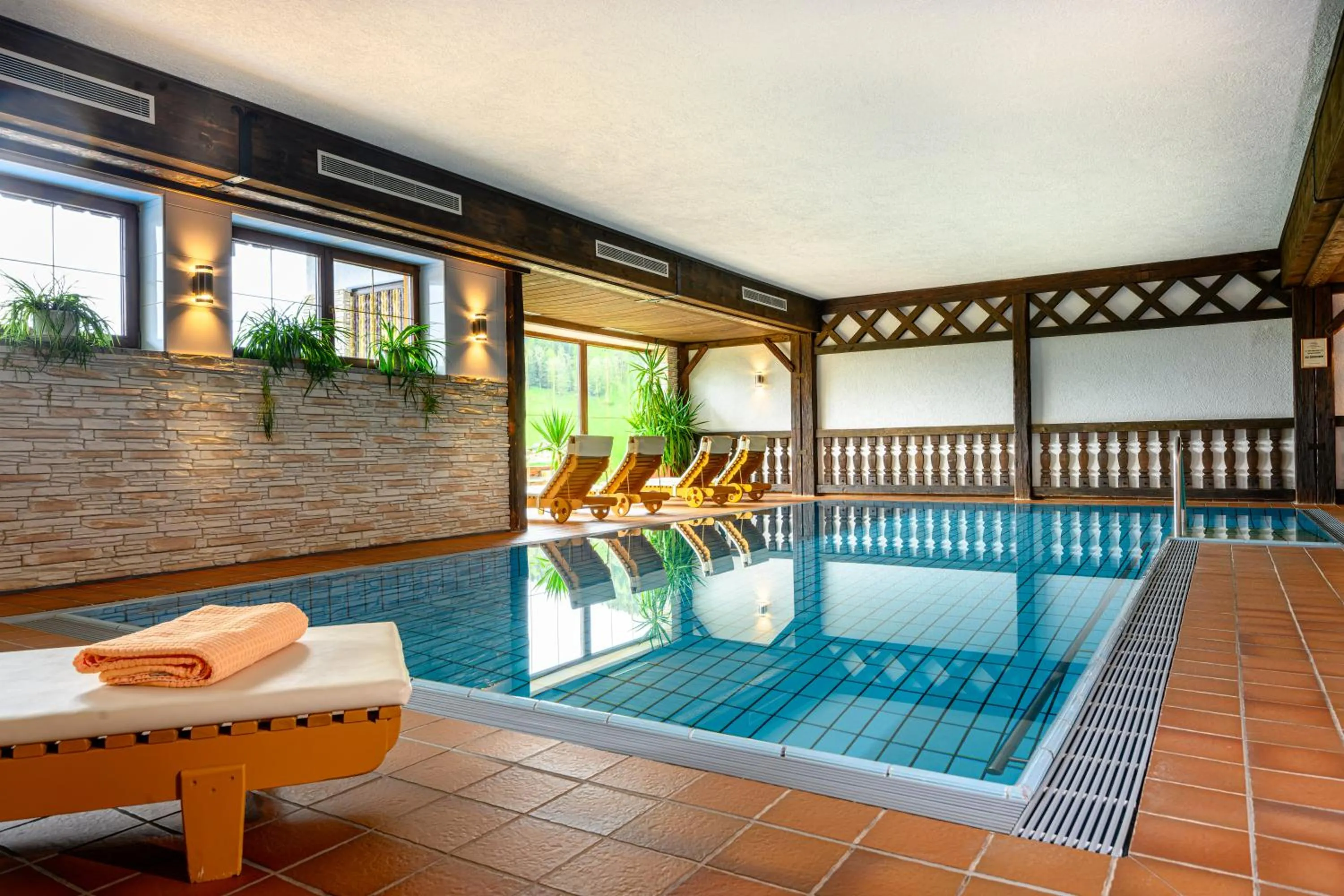 Swimming pool in Alpenhotel Denninglehen