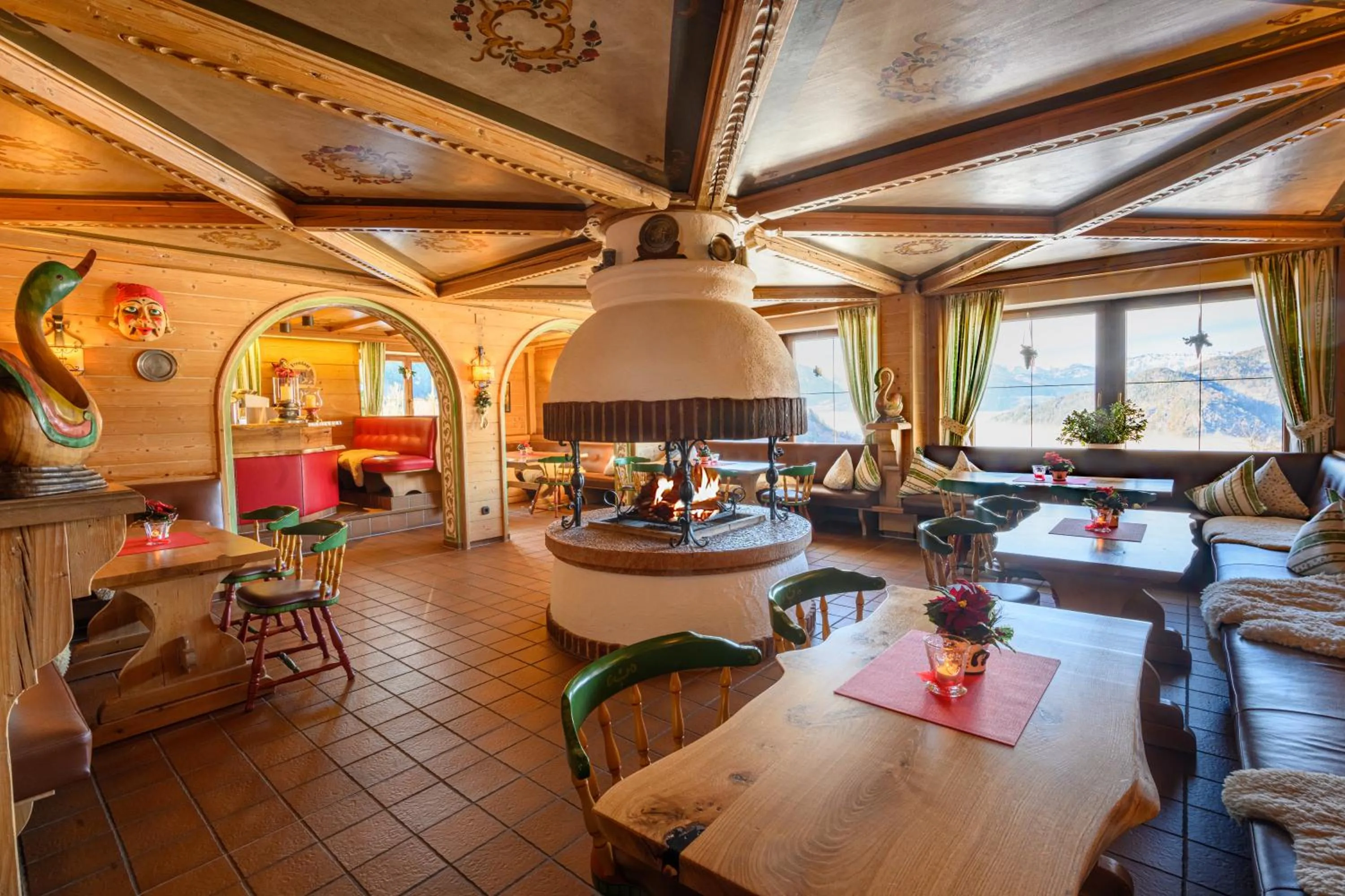 Lounge or bar in Alpenhotel Denninglehen