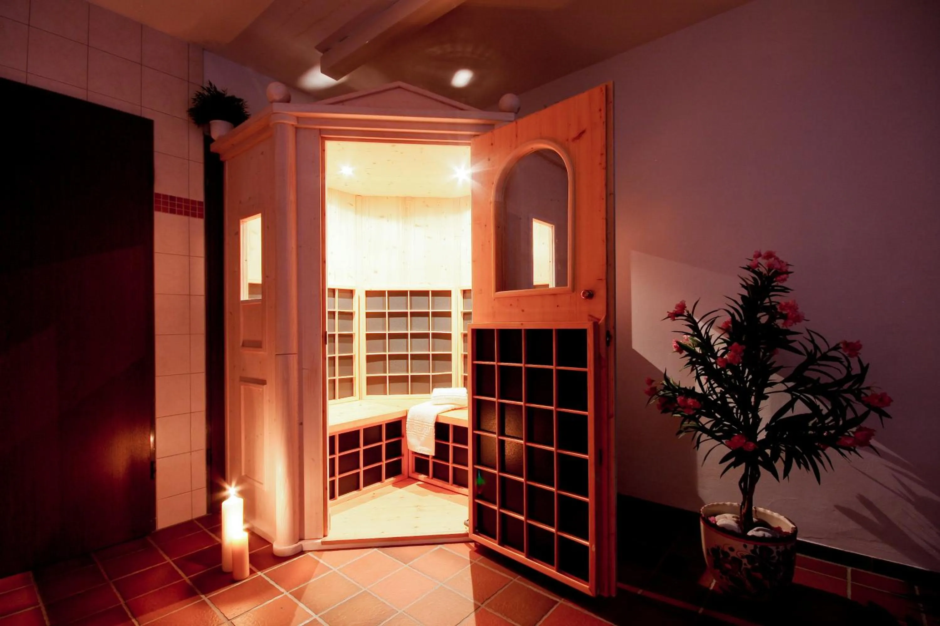 Decorative detail in Alpenhotel Denninglehen