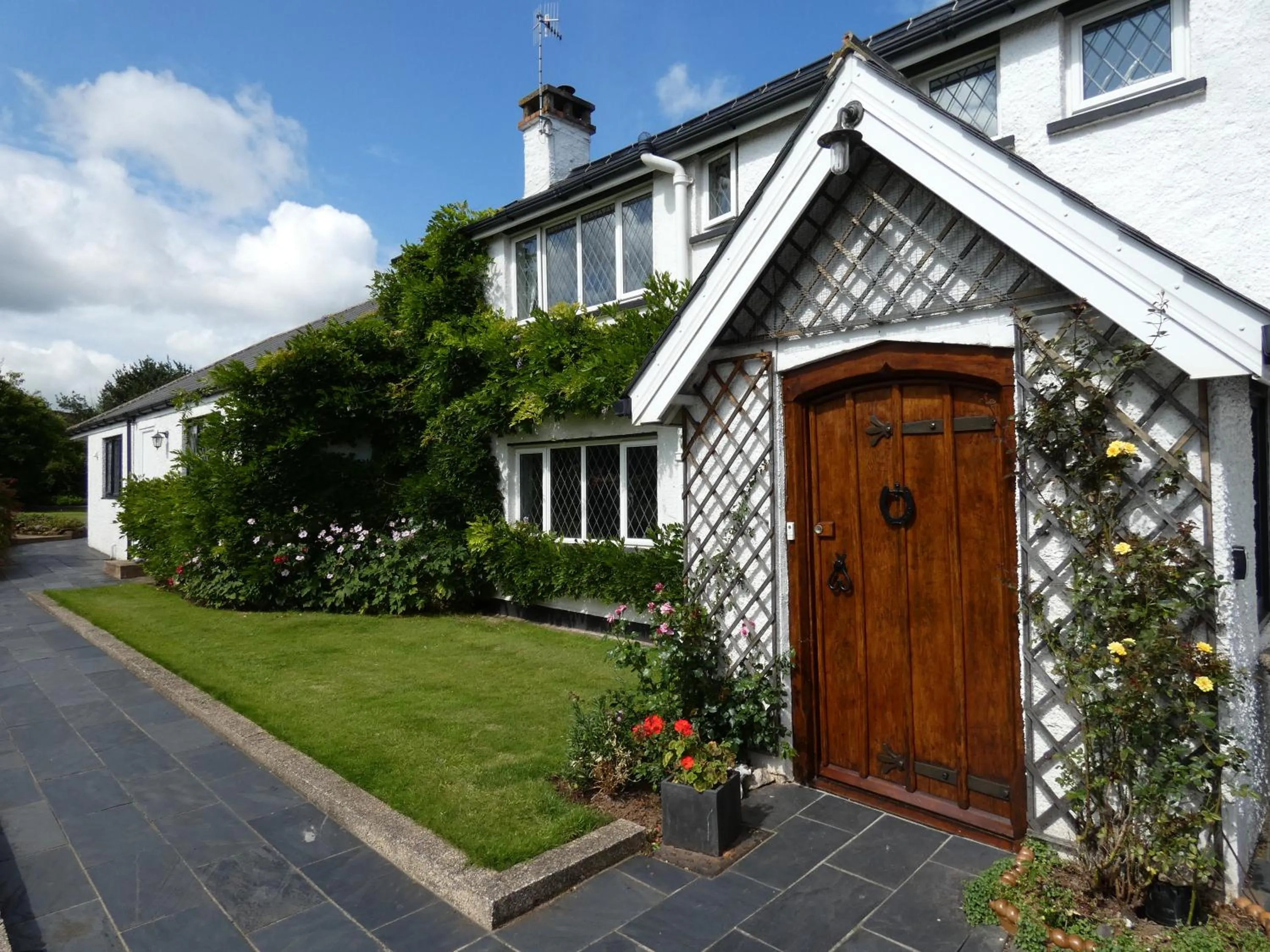 Property building in Bournestream