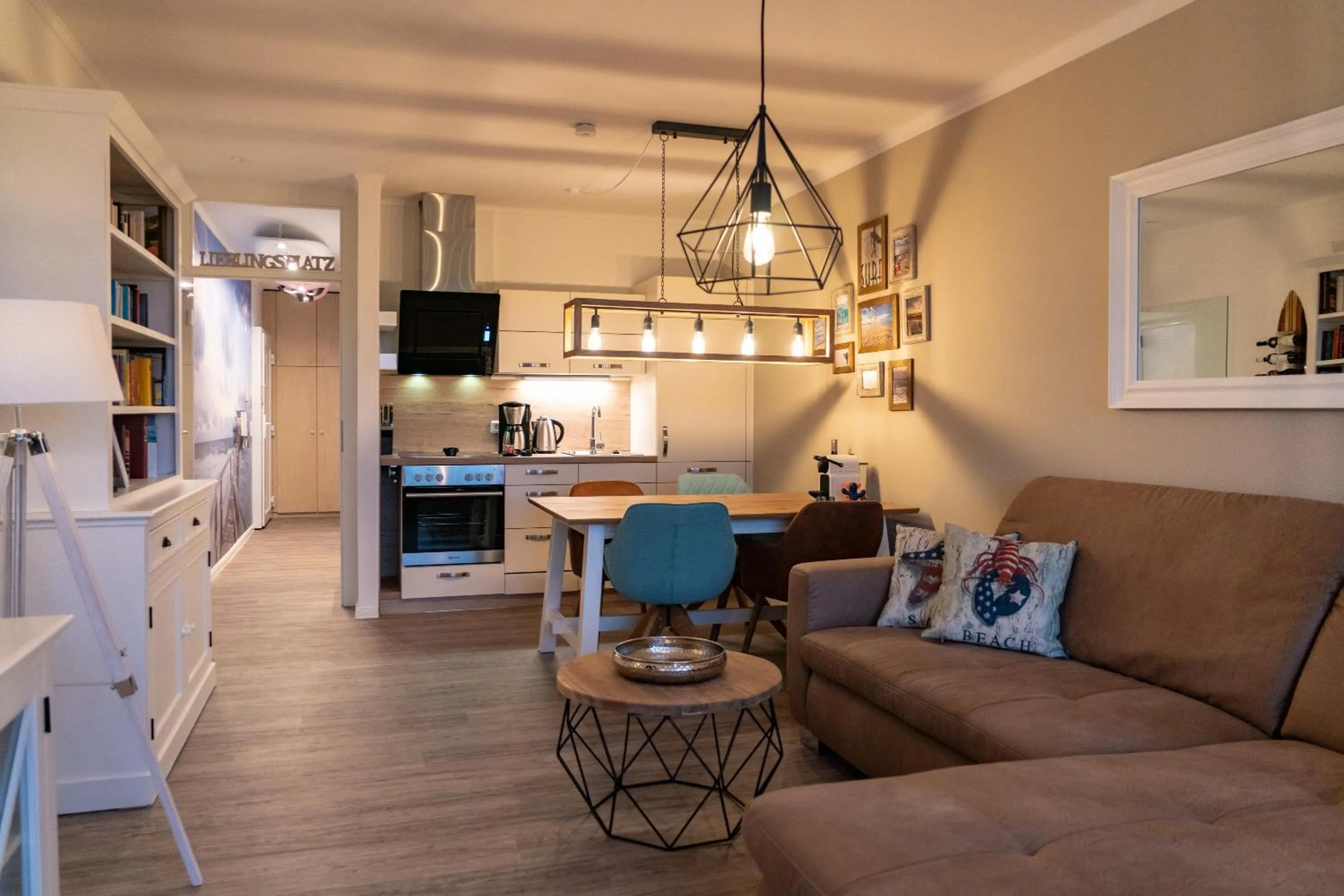 Coffee/tea facilities in Hotel Stadt Cuxhaven