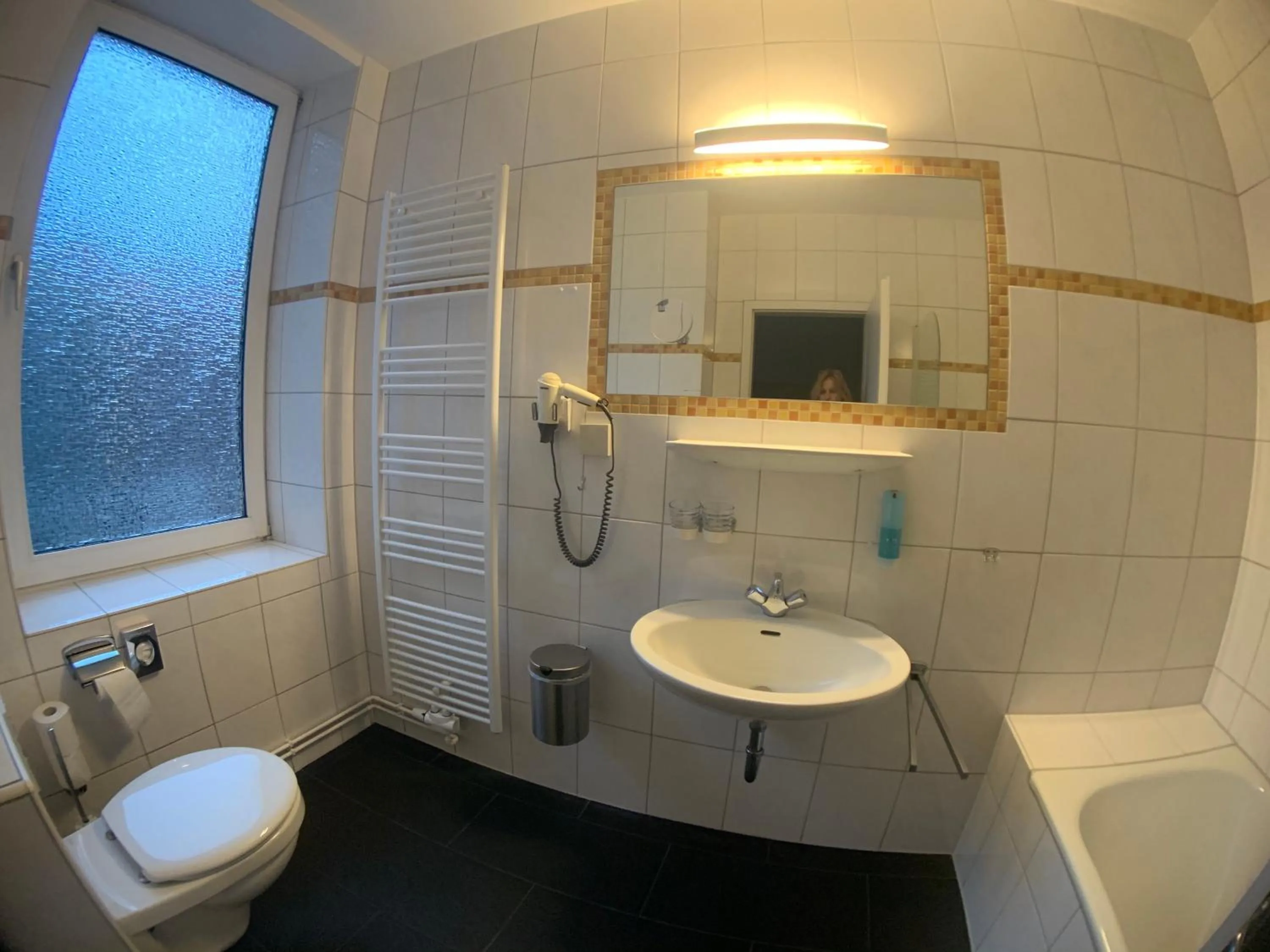 Bathroom in Hotel Stadt Cuxhaven