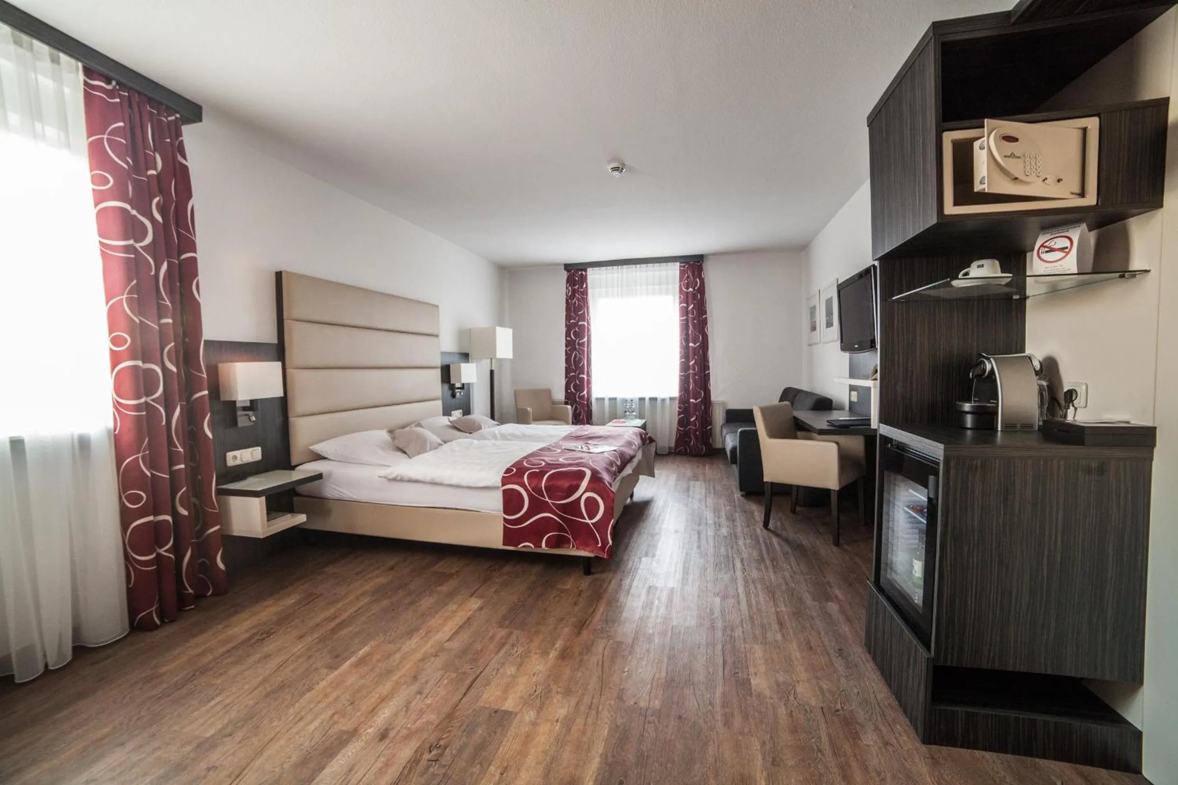 Day, Bed in Hotel Stadt Cuxhaven