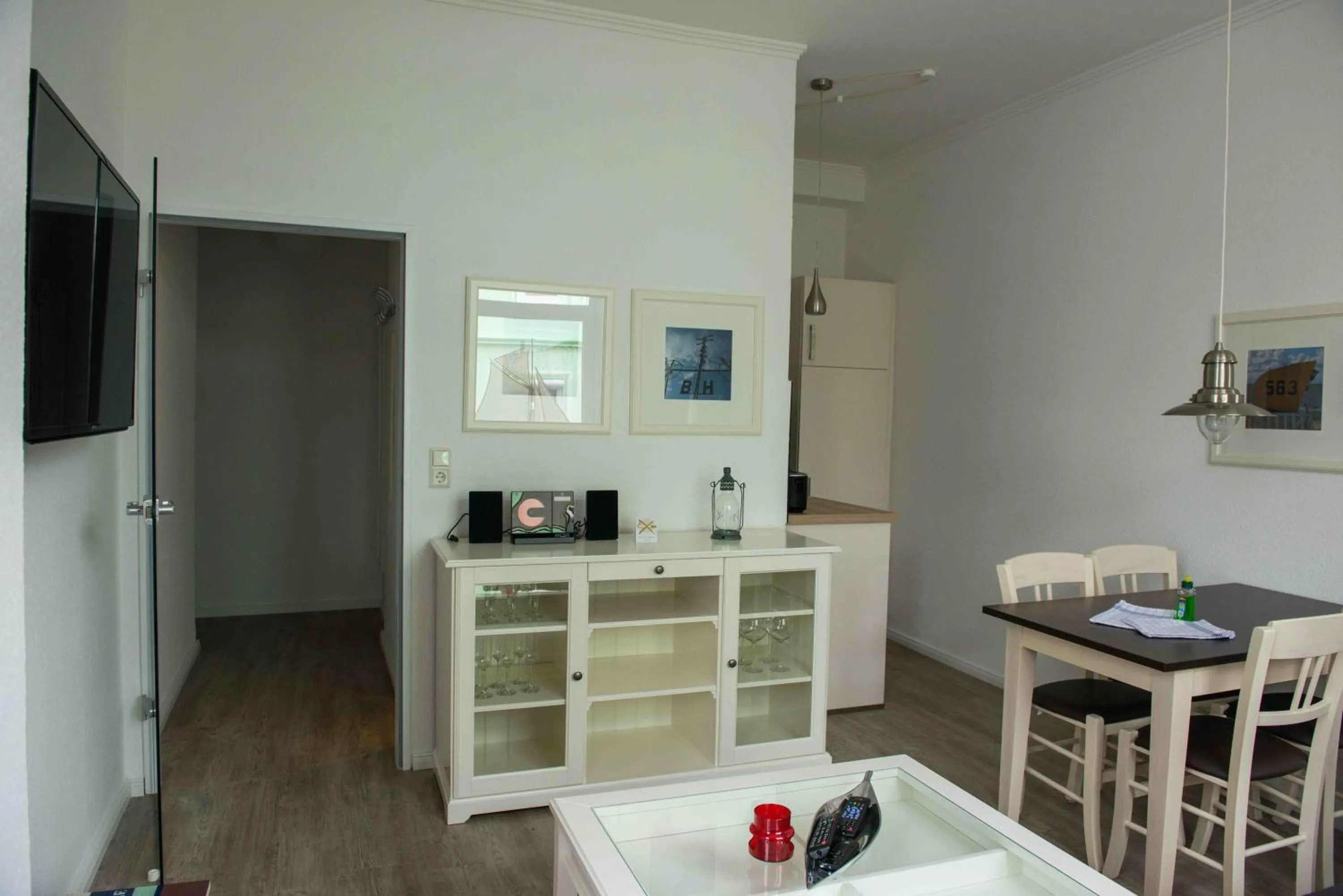 Kitchen or kitchenette in Hotel Stadt Cuxhaven