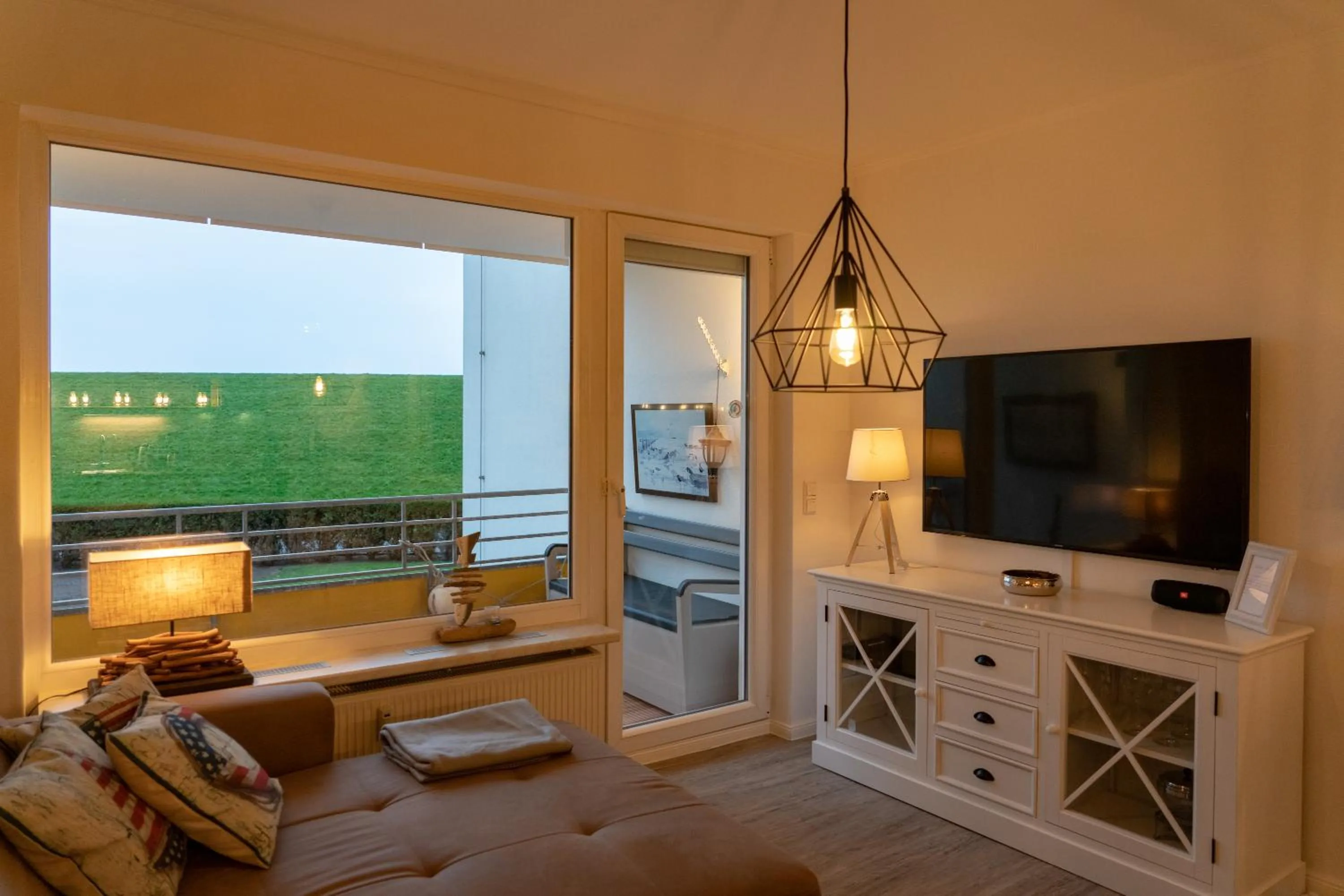 TV and multimedia in Hotel Stadt Cuxhaven