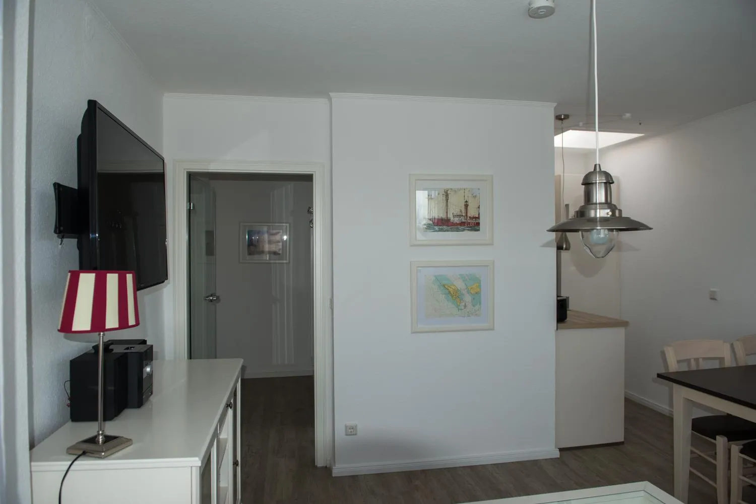 Kitchen or kitchenette in Hotel Stadt Cuxhaven