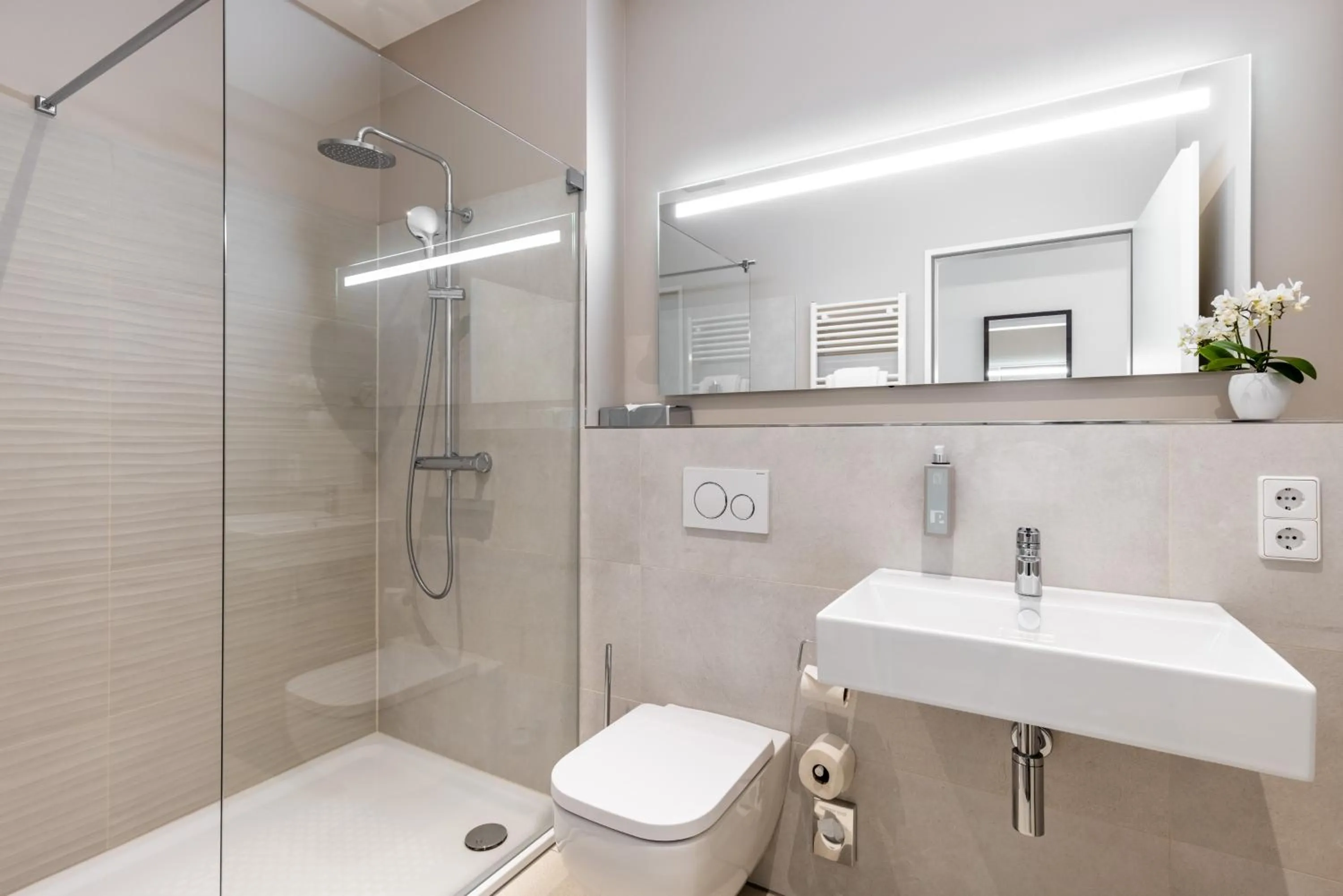 Shower in Hotel Ohlenhoff