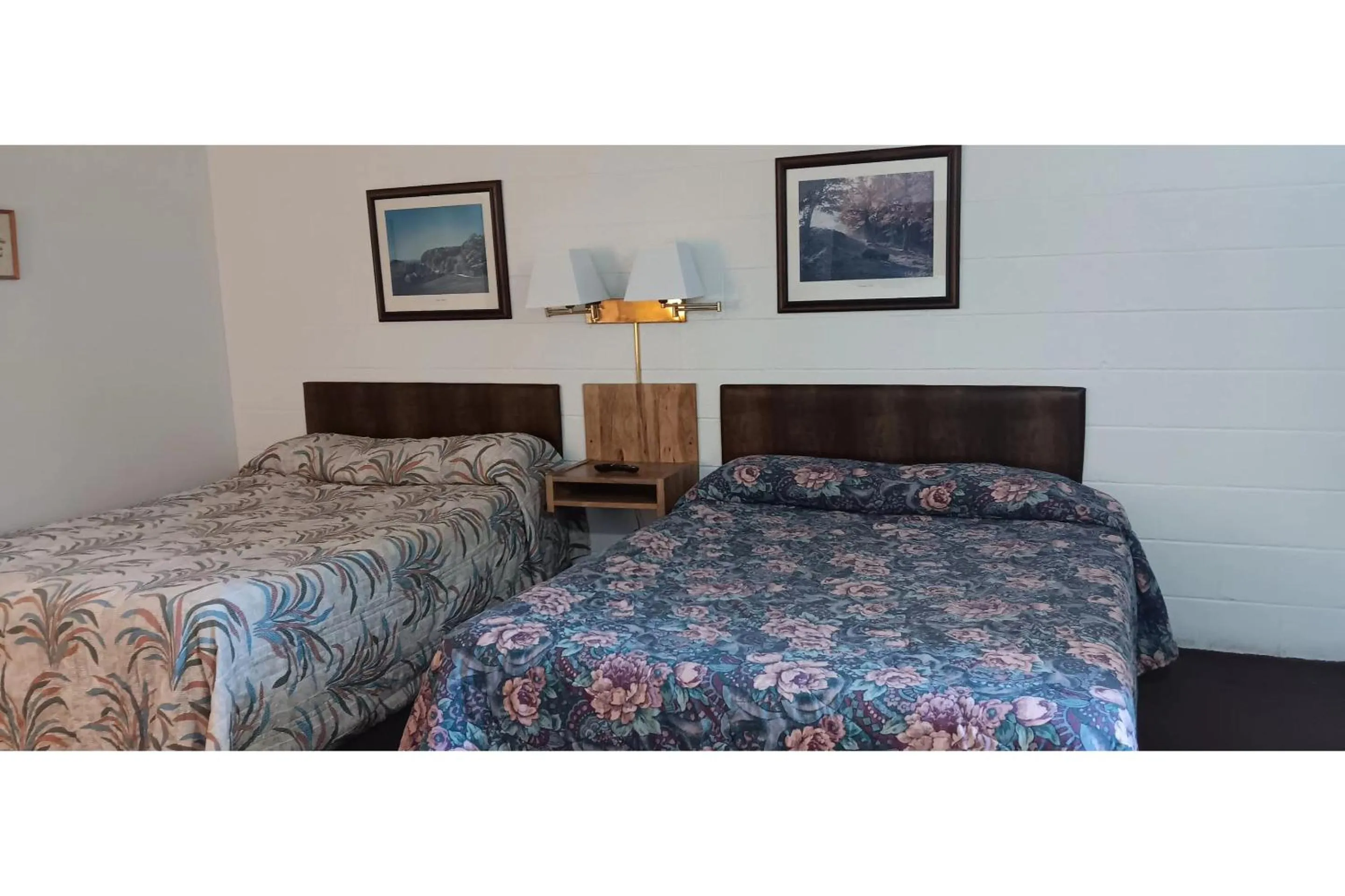 Bedroom in Scotwood Motel by OYO Washburn ND