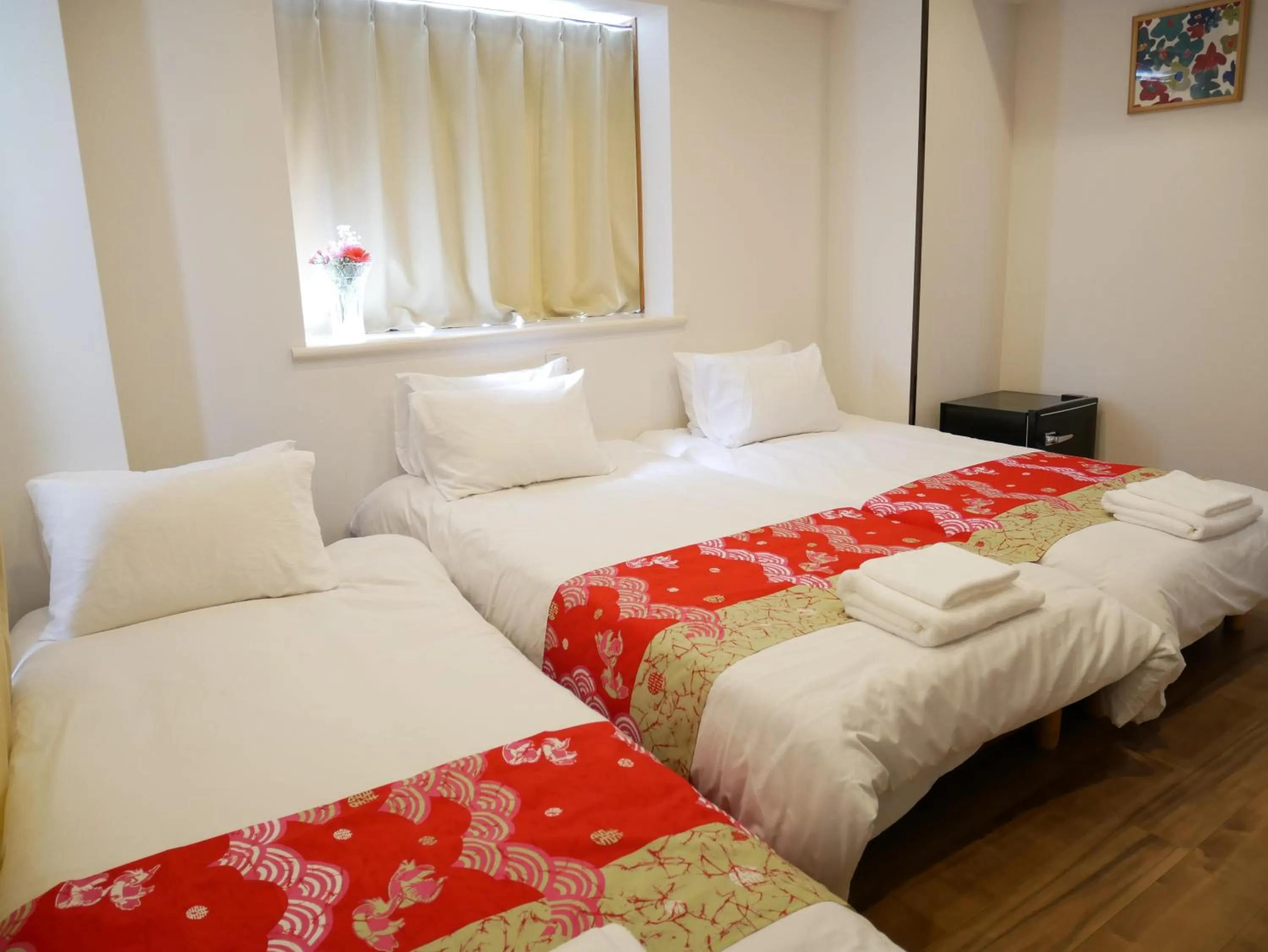 Bed in Tokyo shinjukutei Hotel Asahi gruop 東京新宿亭ホテル