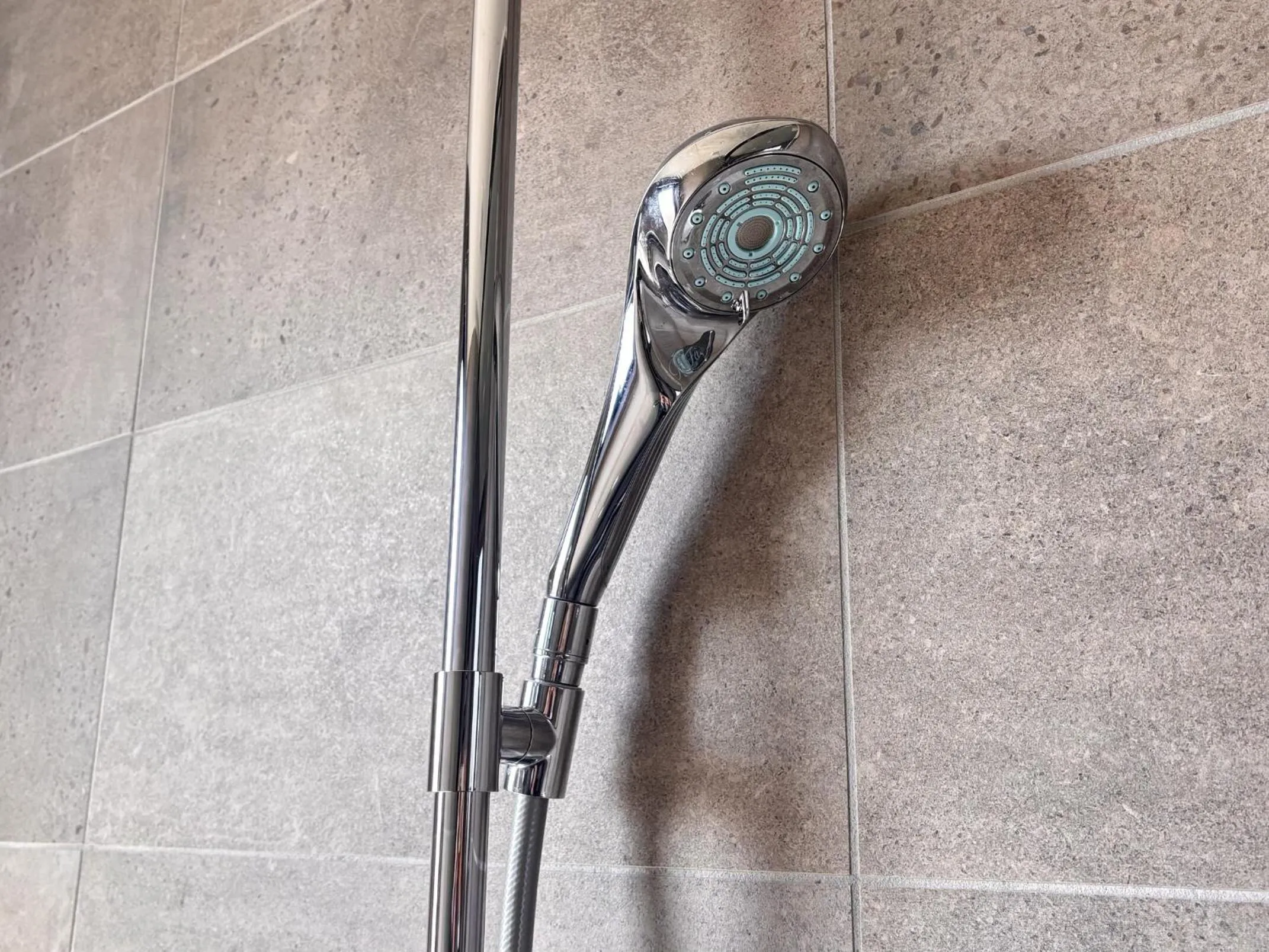 Shower in Joytel Hotel Osaka Shinsekai