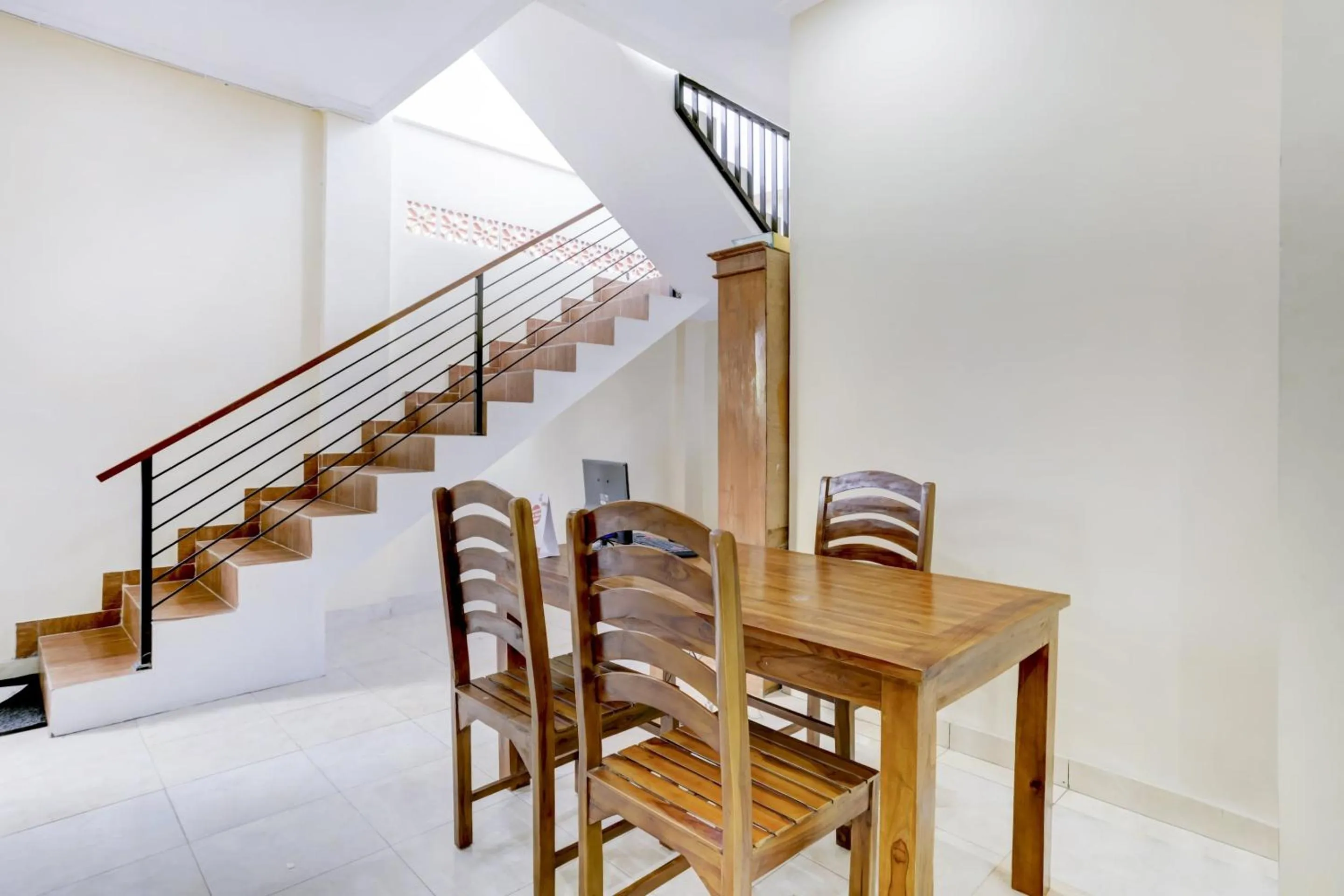 Lobby or reception in OYO Puri Kramas Canggu