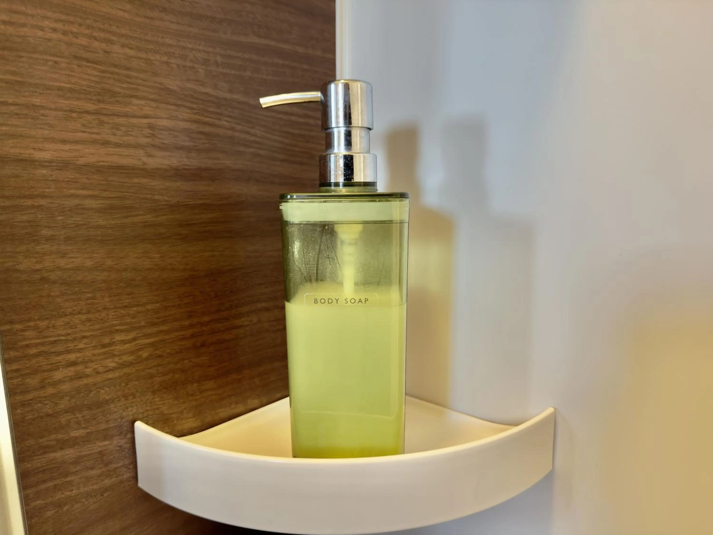 Bathroom in Luana Lea Karate Kaikan Mae